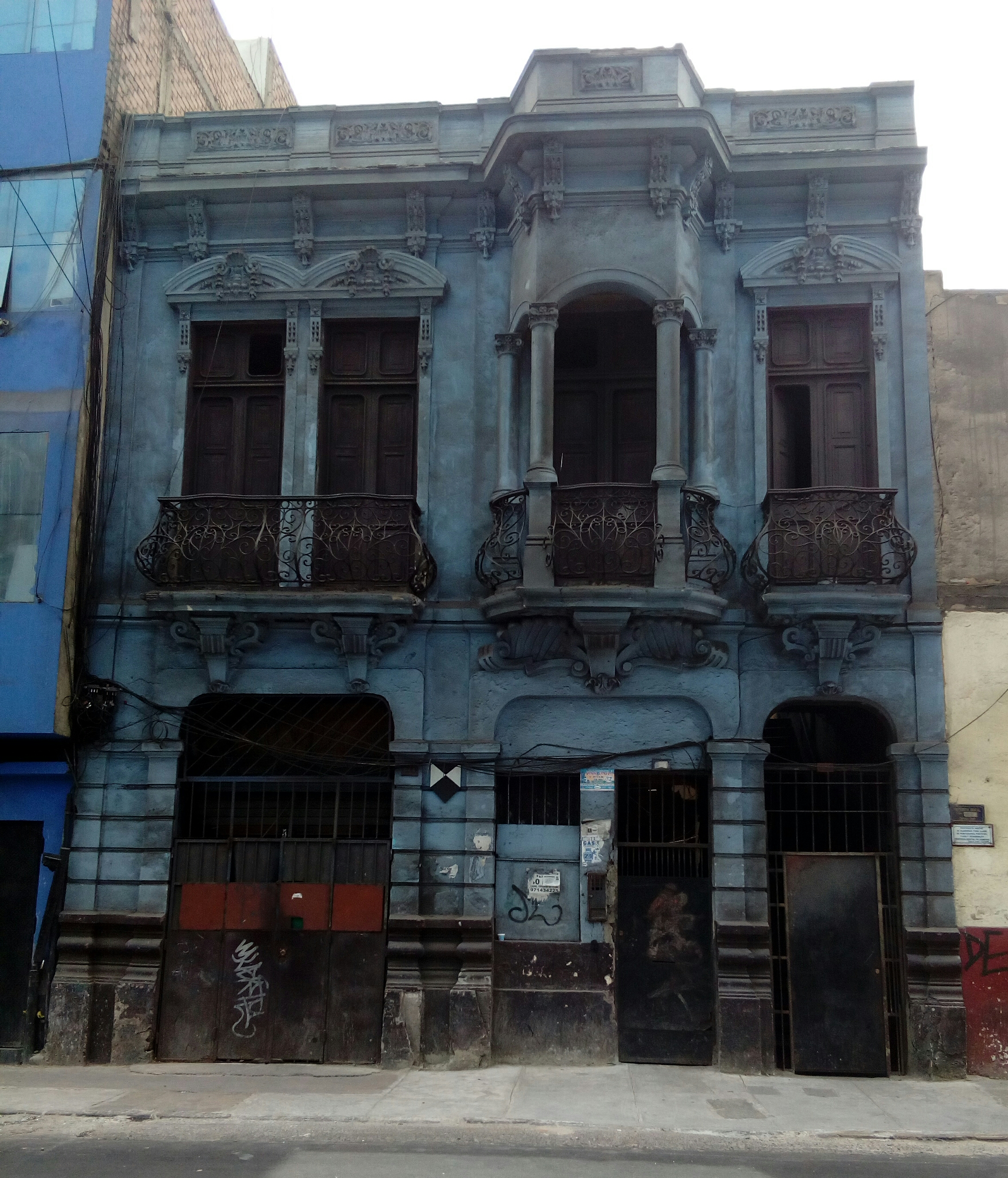 Casa ubicada en el Jirón Huanta Nº 840, lugar donde ocurrió la masacre de Barrios Altos.