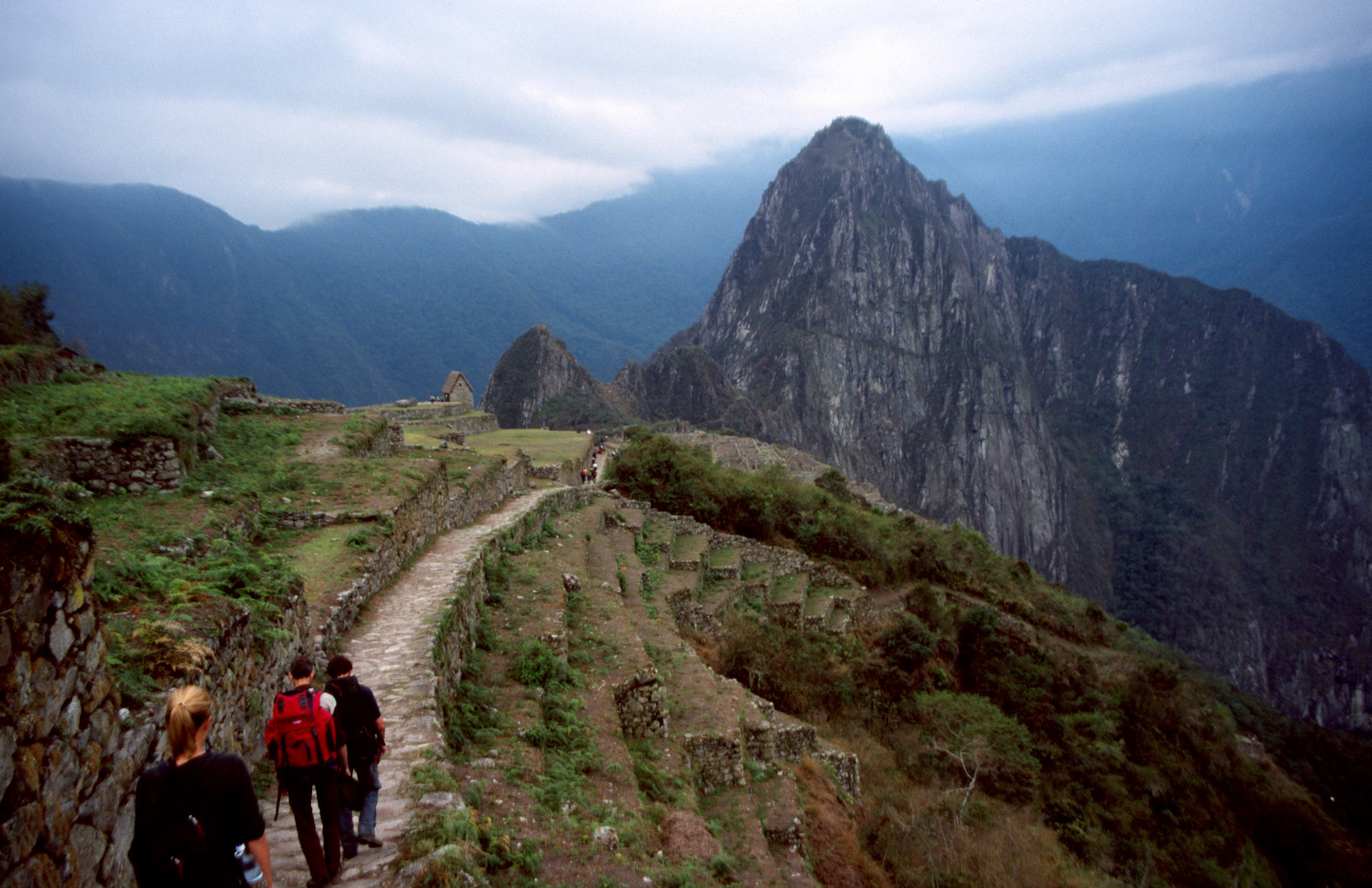 Inca trail from Cusco to Machu Picchu in Perú.
Day 4. Descent to Machu Picchu from Inti Punku.