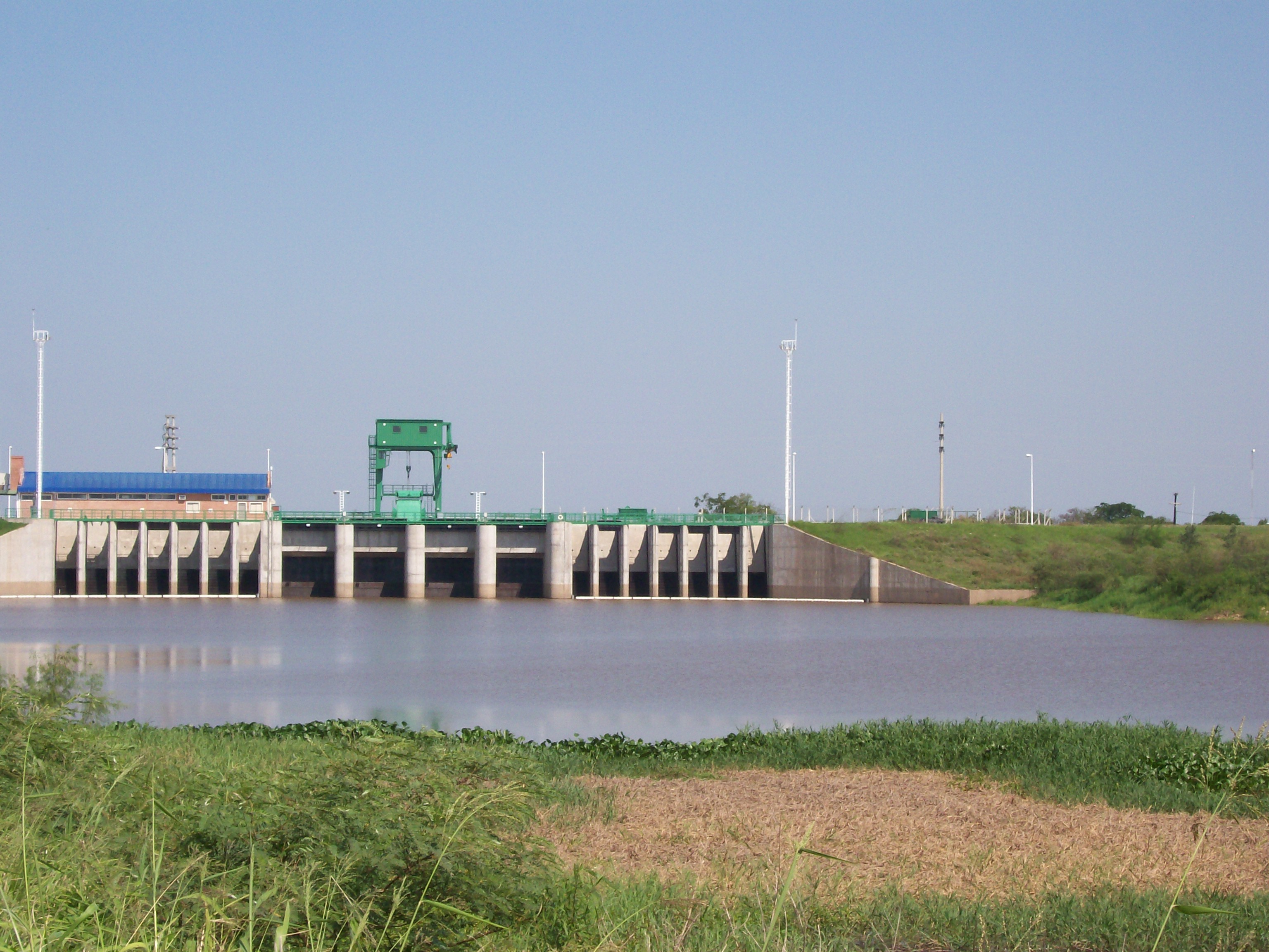 Dam over Río Negro (Black River) that protects Great Resistencia (Chaco Province, Argentina) from flooding. It's by Province Road 63 in Barranqueras