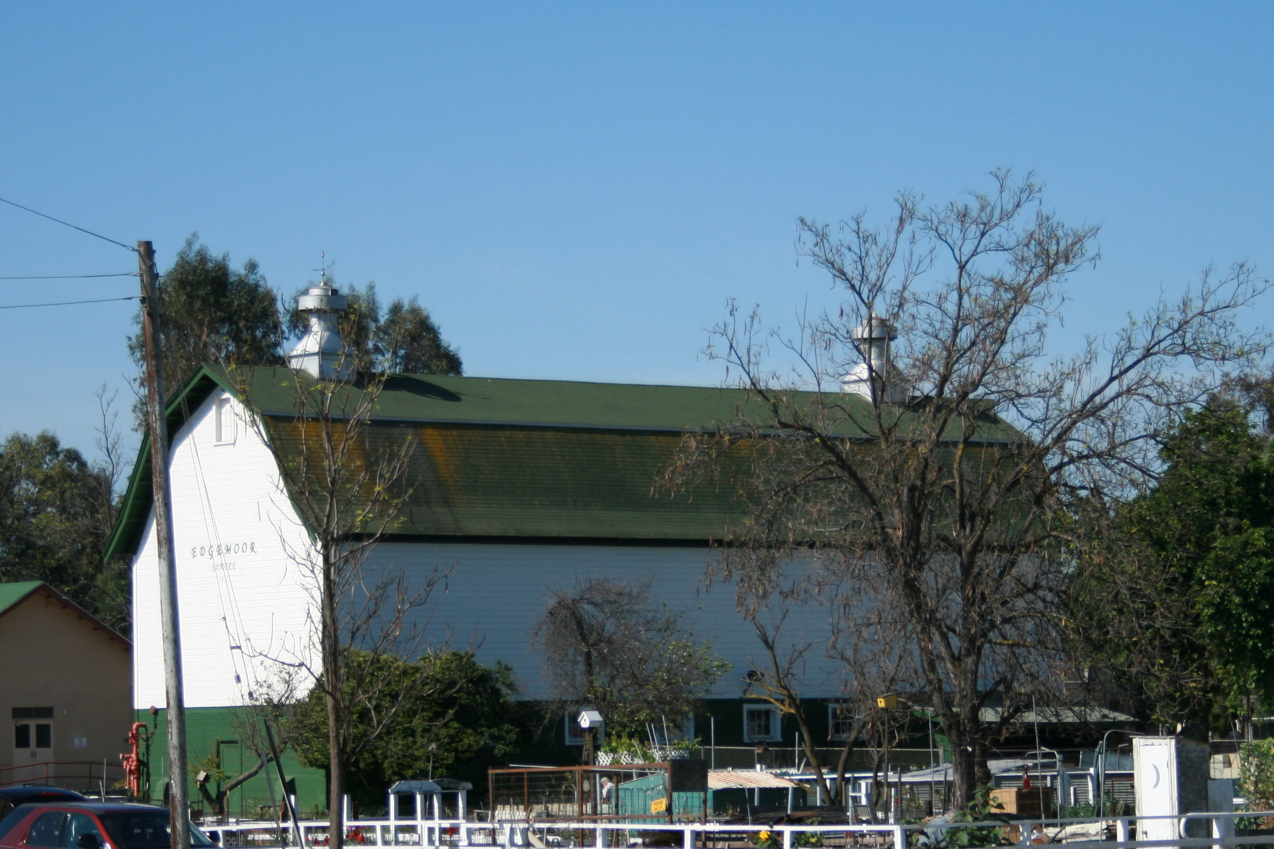 Edgemoor Polo Barn - Nation Registry Plaque No. N1360
