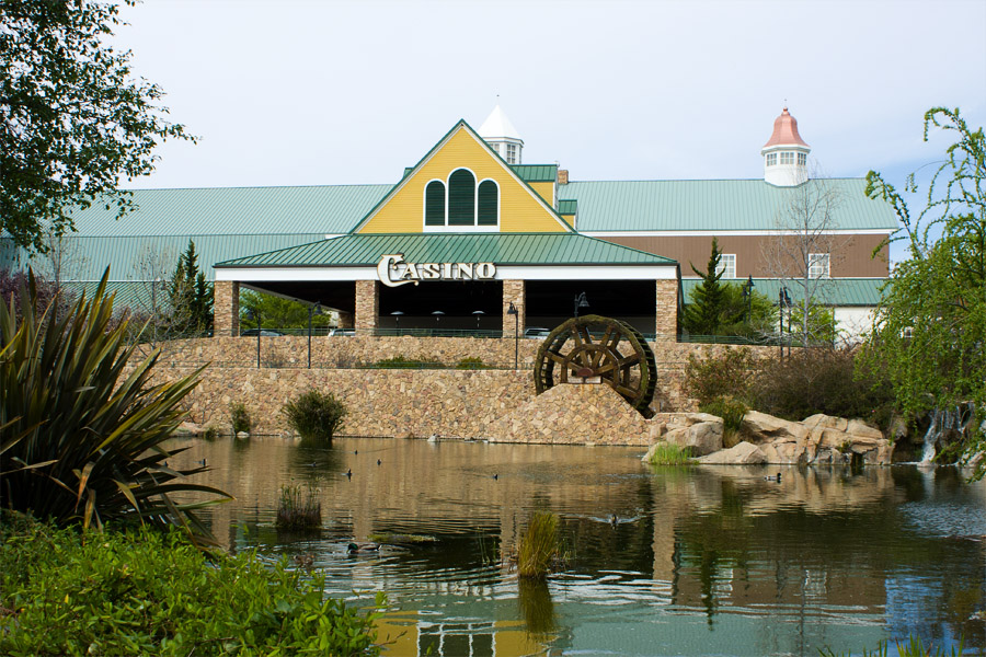 The Barona Resort and Casino in w:Lakeside, California