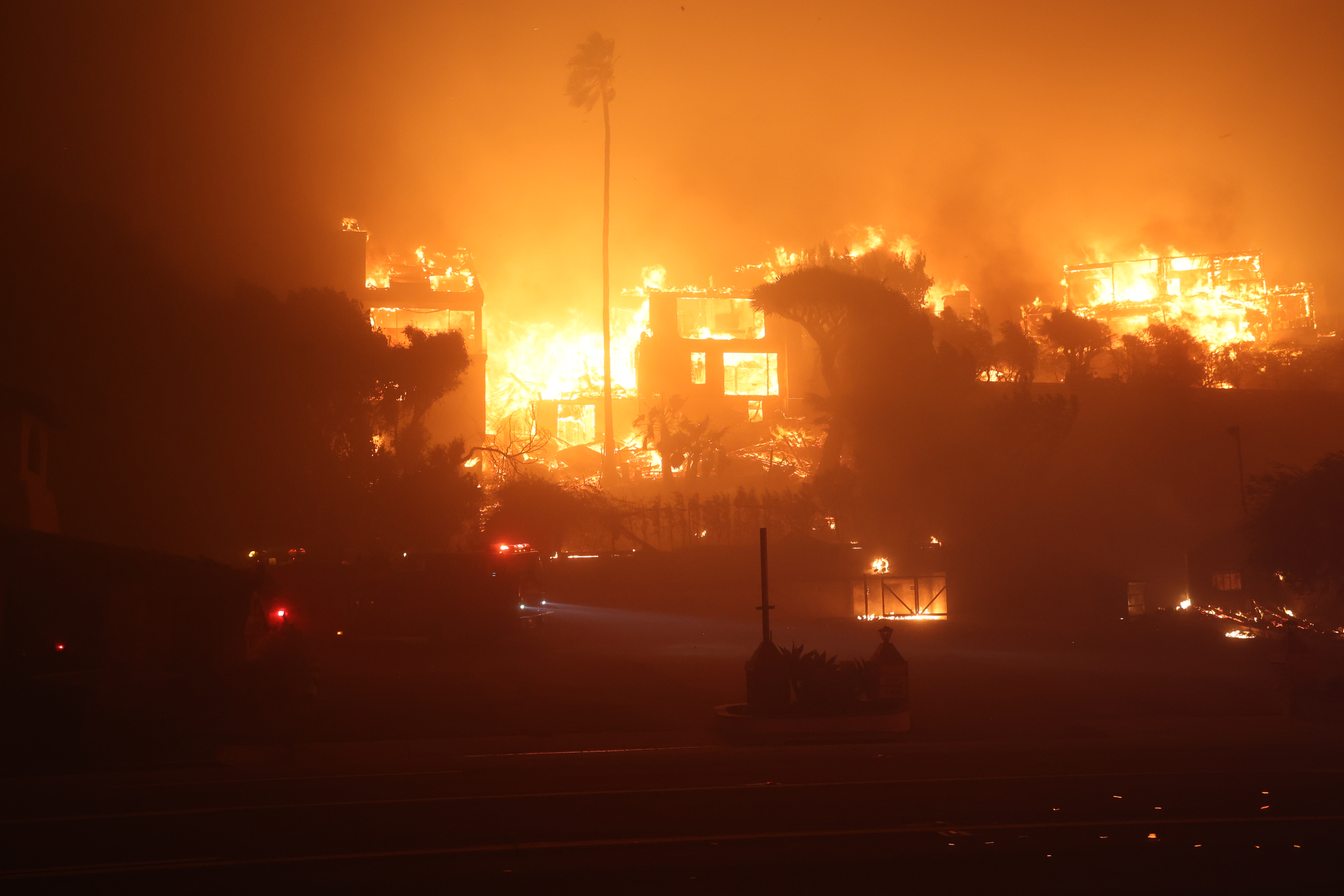 Photos and videos from the Palisades Fire that started in the City of Los Angelas, January 2025.