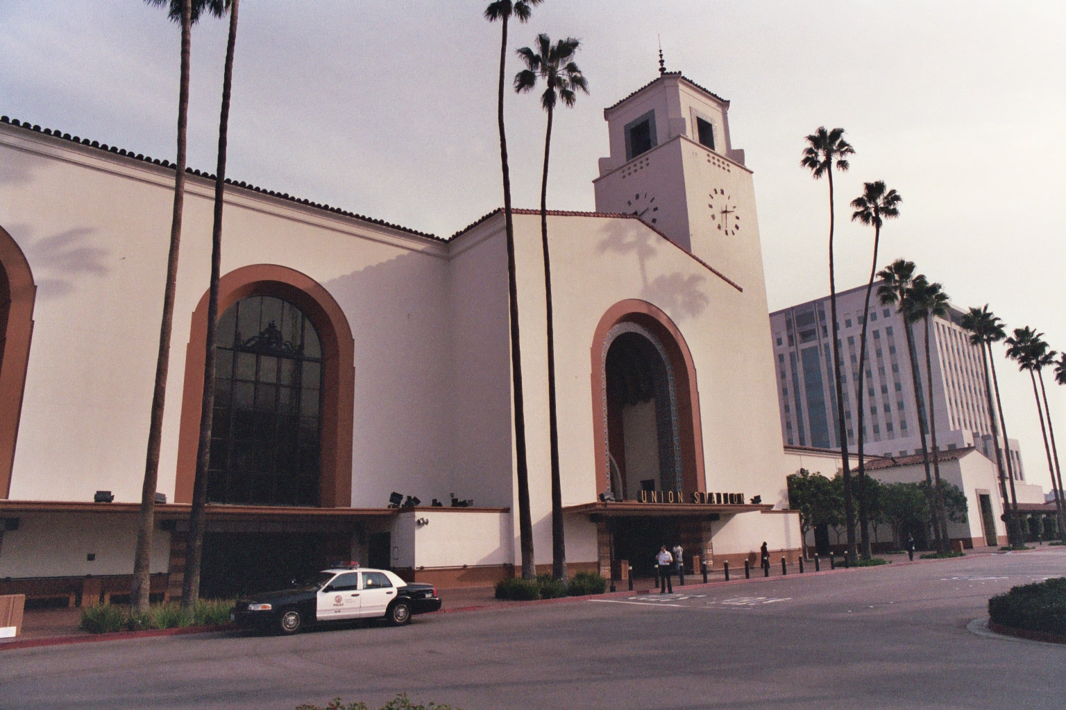 Los Angeles Union Station, front entrance.jpg