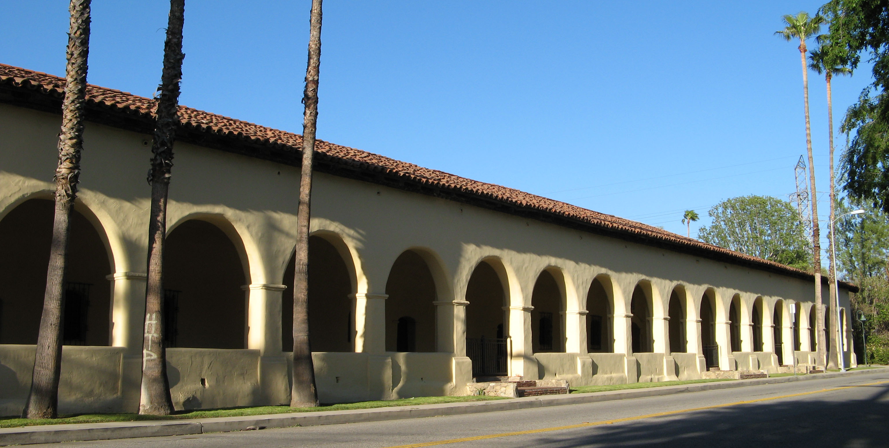 Exterior of en:Mission San Fernando Rey de España.
Photographed and uploaded by user:Geographer