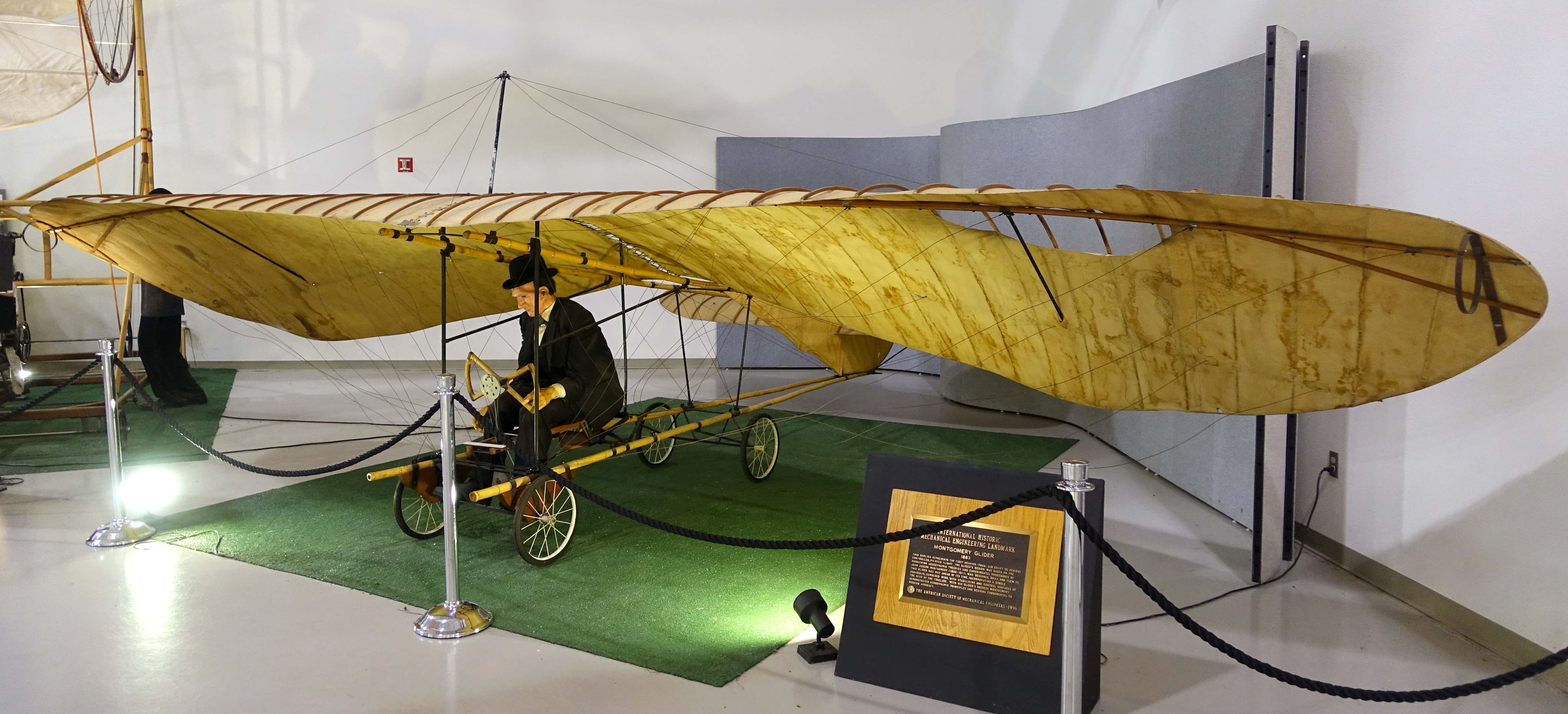 Exhibit in the Hiller Aviation Museum, San Carlos, California, USA.