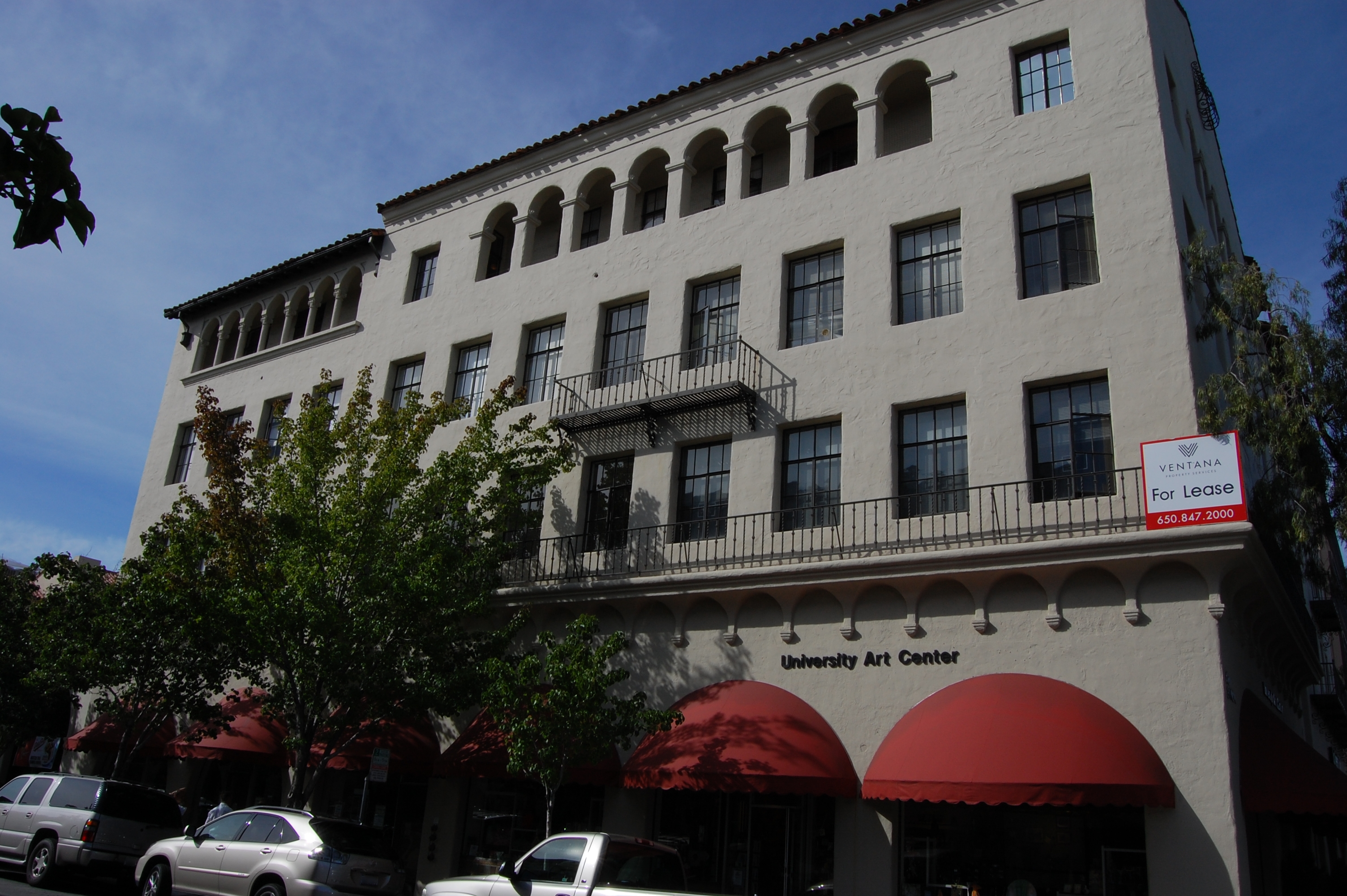 Commercial building at 555/581 Ramona Street — in the Ramona Street Architectural District, central  Palo Alto, California.