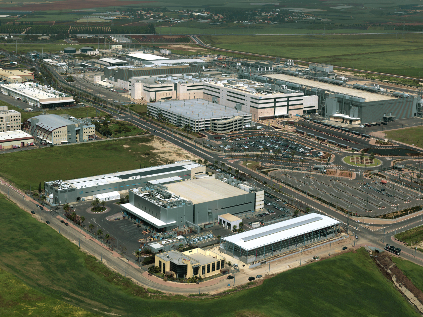 Intel factory in Kiryat Gat, employing about 5000 workers, which manufactures computer chips