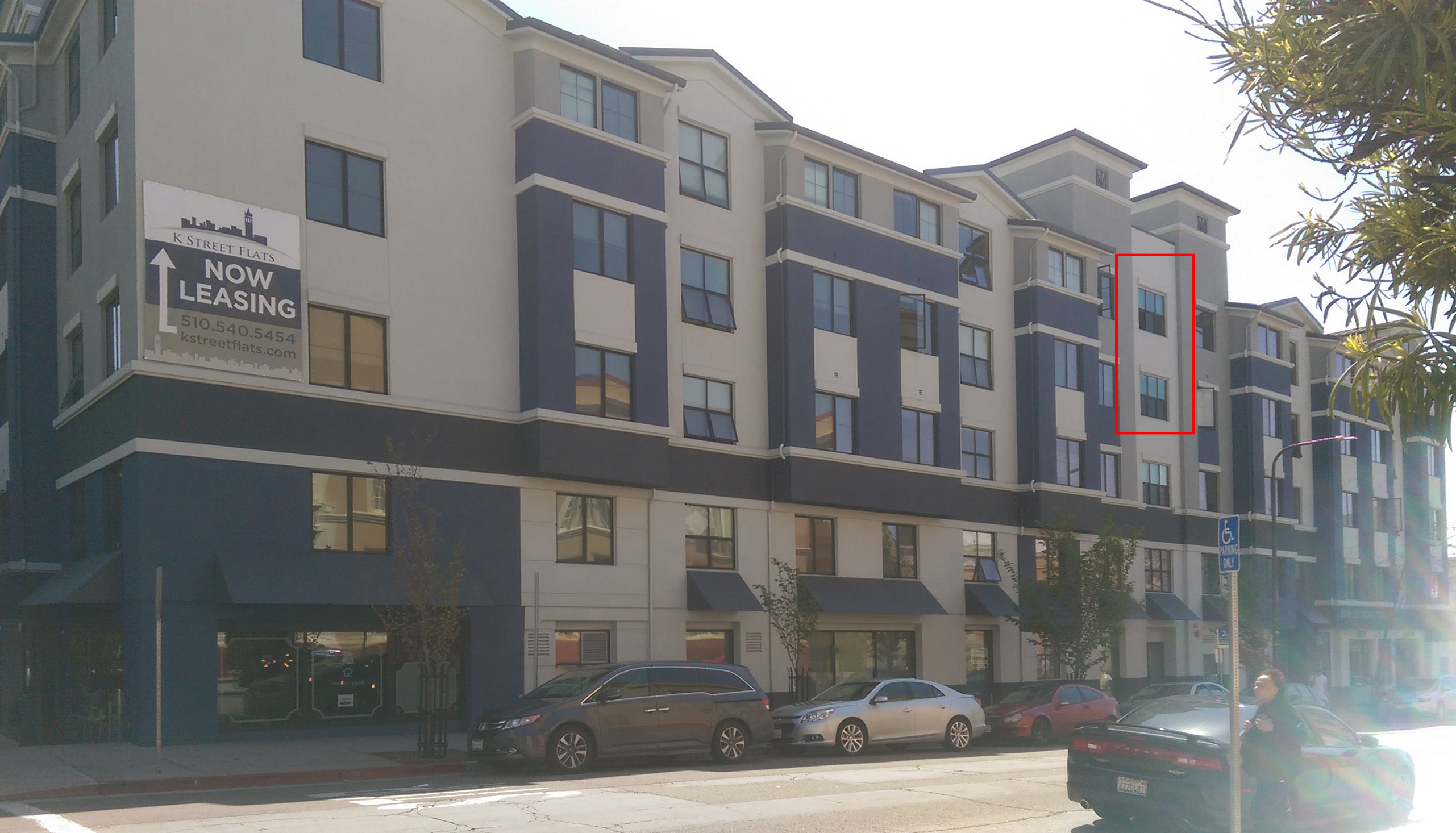 Berkeley, California - 2020 Kittredge St apartments (Library Gardens / K Street Flats)  Red box shows former location of balconies that collapsed in 2015