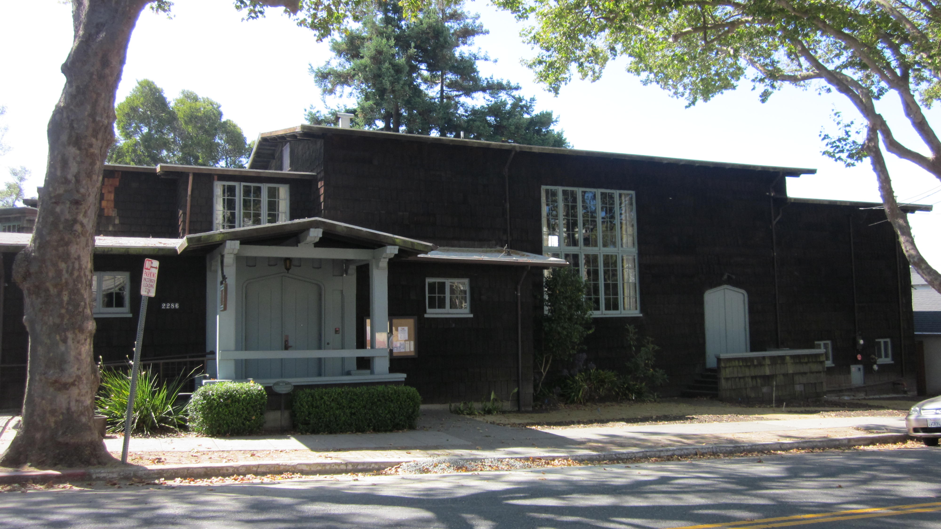 The Hillside Club in North Berkeley, California.

Bernard Maybeck designed the original 1906 clubhouse, which was destroyed in the 1923 Berkeley Fire. John White, Maybeck's brother-in-law, designed the current clubhouse in 1924.