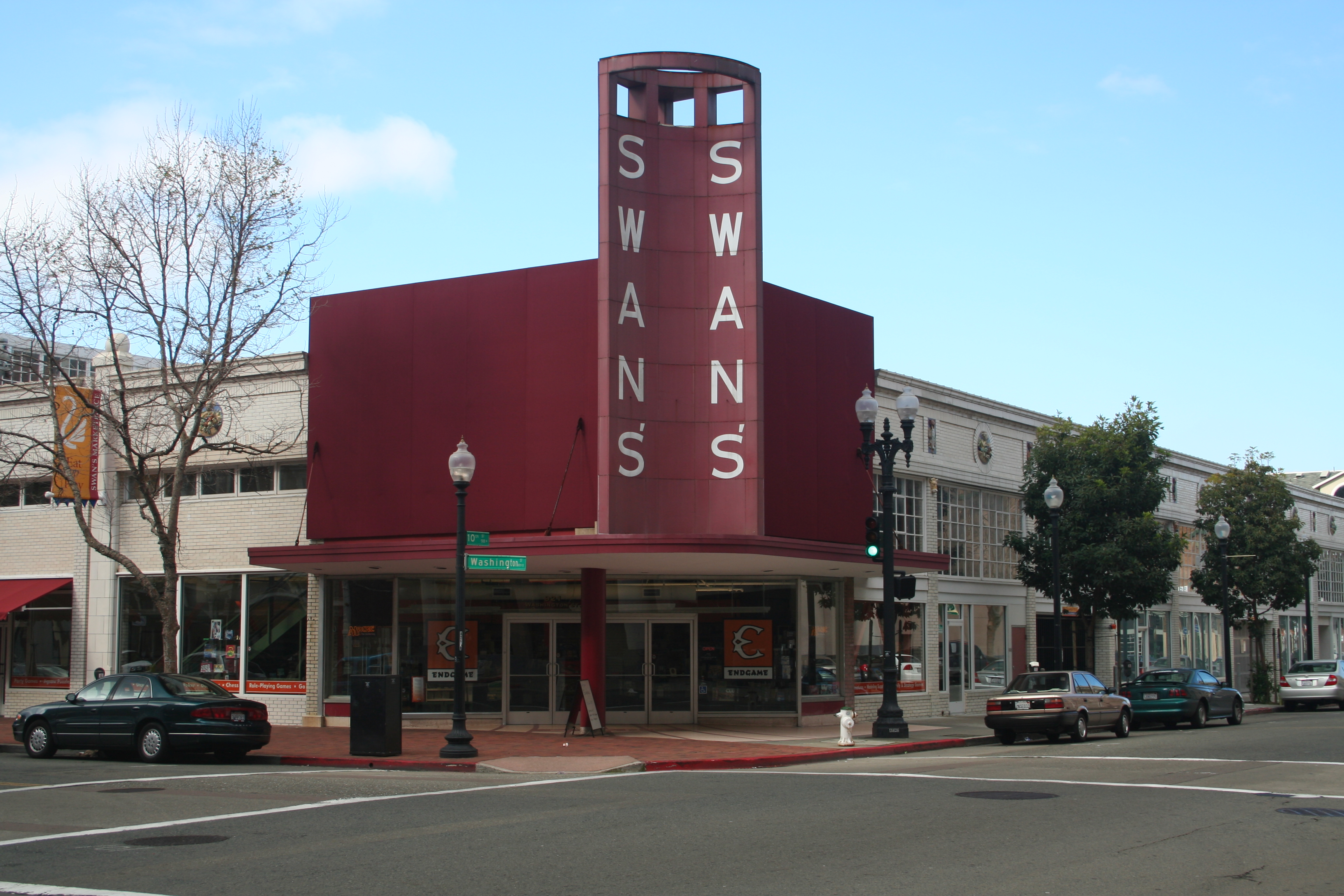 921 Washington Street. The Swan Building in Old Oakland. Now home to End Game.  

Photographed by and copyright of (c) David Corby (User:Miskatonic, uploader) 2006