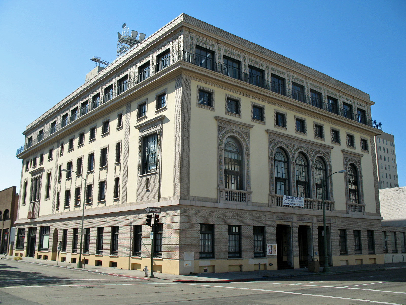 w:National Register of Historic Places listings in Alameda County, California.

Oakland YWCA Building, 1515 Webster St, Oakland, CA. Photographed from the southeast corner of Webster and 15th Sts. 
Camera location37° 48′ 15.2″ N, 122° 16′ 05.08″ W View this and other nearby images on: OpenStreetMap 37.804222; -122.268078