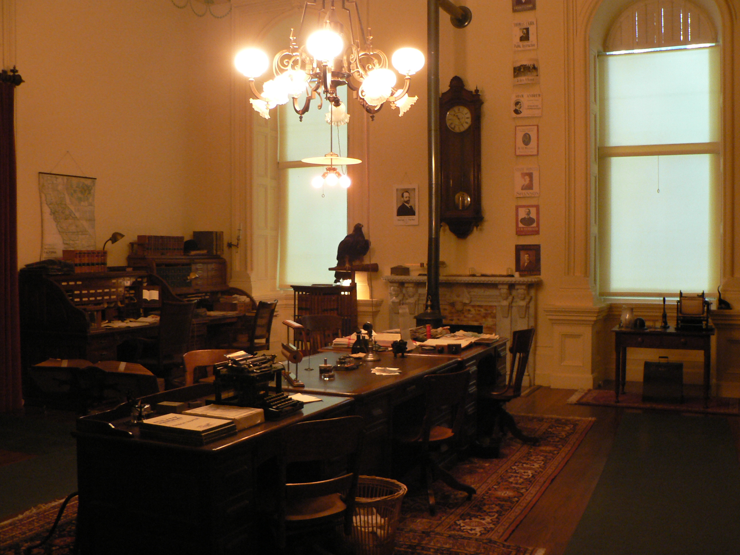 California Capitol Museum, Sacramento: a reconstitution of the office of the California Secretary of State in November 1902
