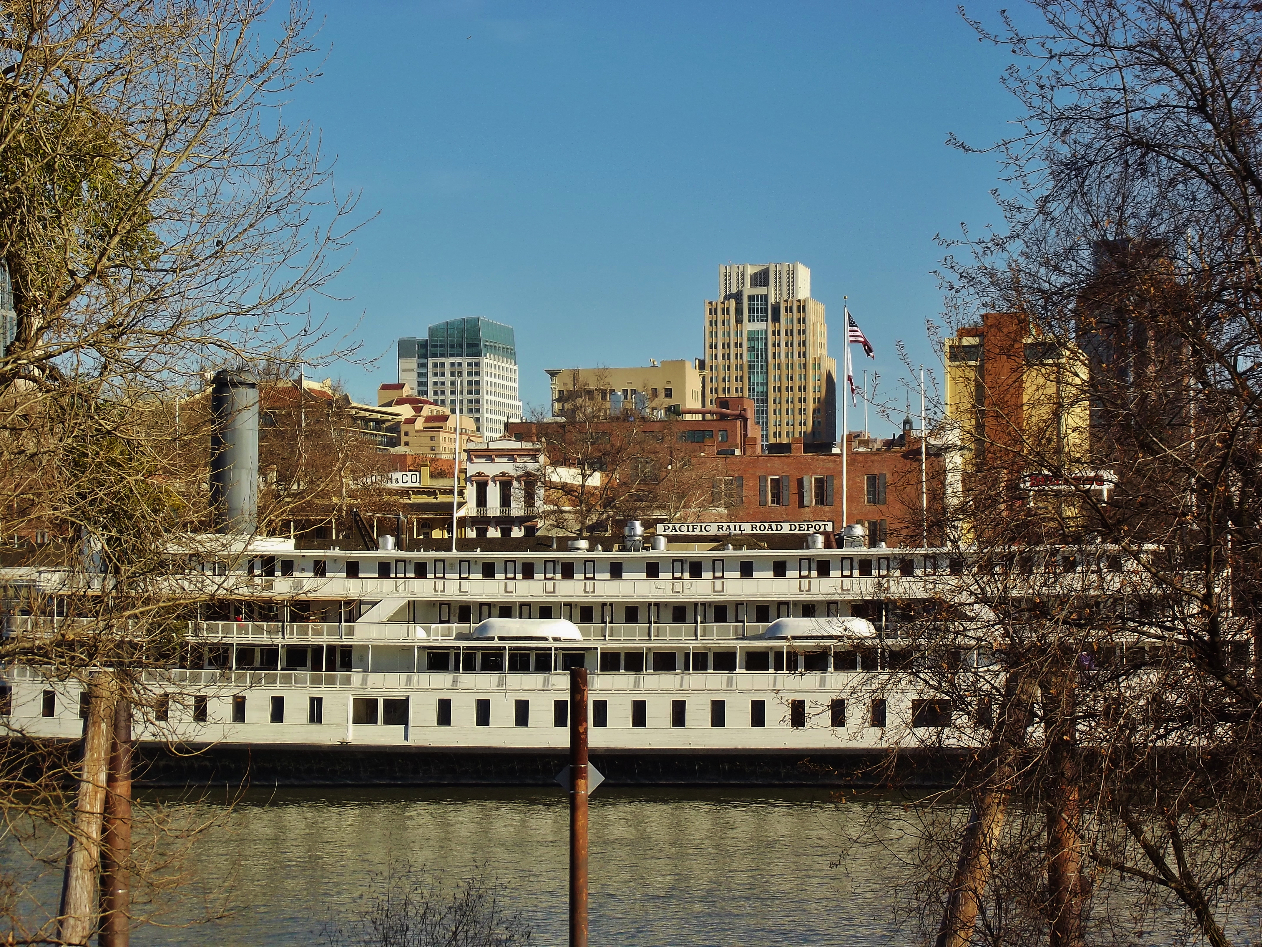 Sacramento skyline from Sacramento River