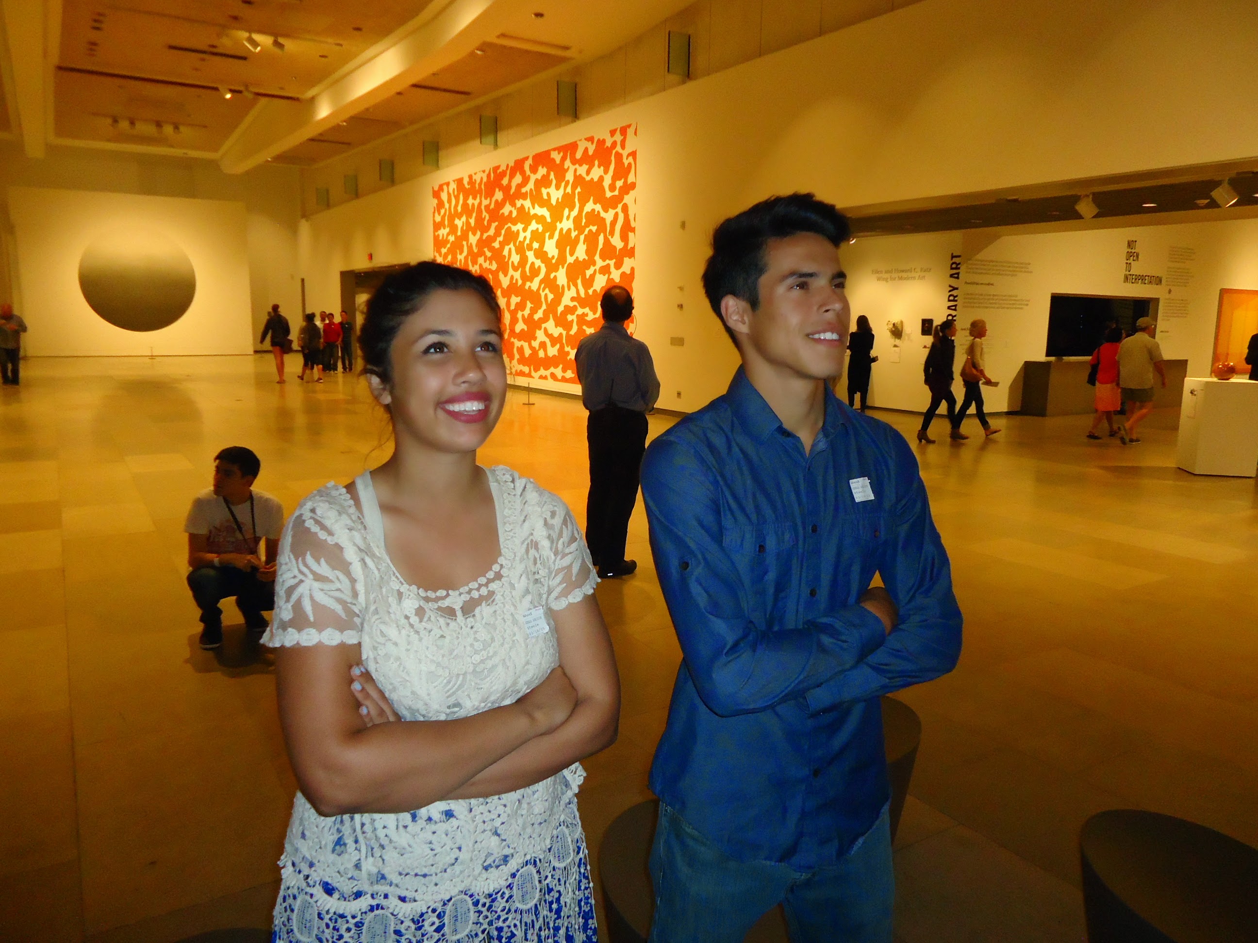 Young couple looking at art at the Phoenix Art Museum.