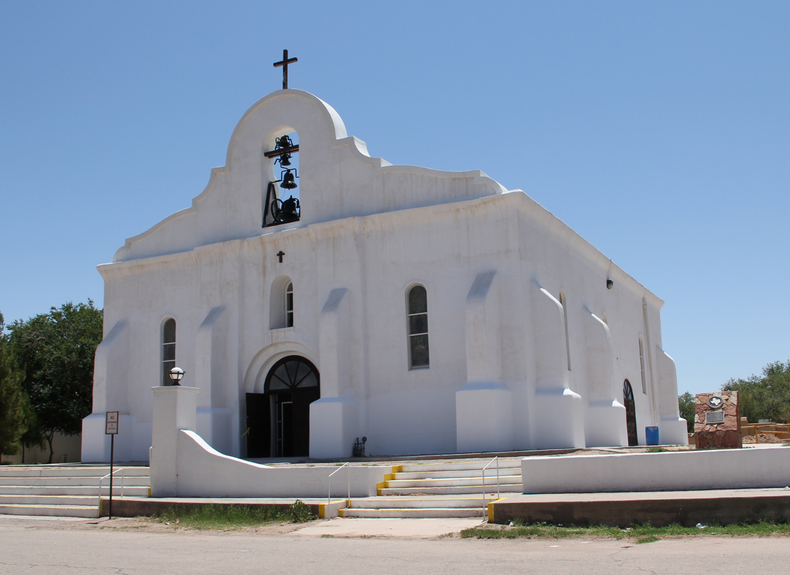 Presidio Chapel of San Elizario.
Spanish troops built a presidio (fort) and chapel at this site during the 1780s to protect settlements in the lower Río Grande Valley downstream from El Paso, Texas. By 1846 the chapel was in ruins, so a new chapel was built in 1853. The village plaza, jail, and other historic adobe structures that reflect Spanish colonial settlement enhance the present chapel, built in 1877. It was dedicated to St. Elzear, a 13th-century French saint. A self-guided walking tour is available. Adjacent to San Elizario Catholic Church, a historical museum contains a number of historical exhibits. The chapel is on the National Register of Historic Places. San Elizario is a historic district.
Keywords: historic site; national historic district; national register of historic places; national historic trail