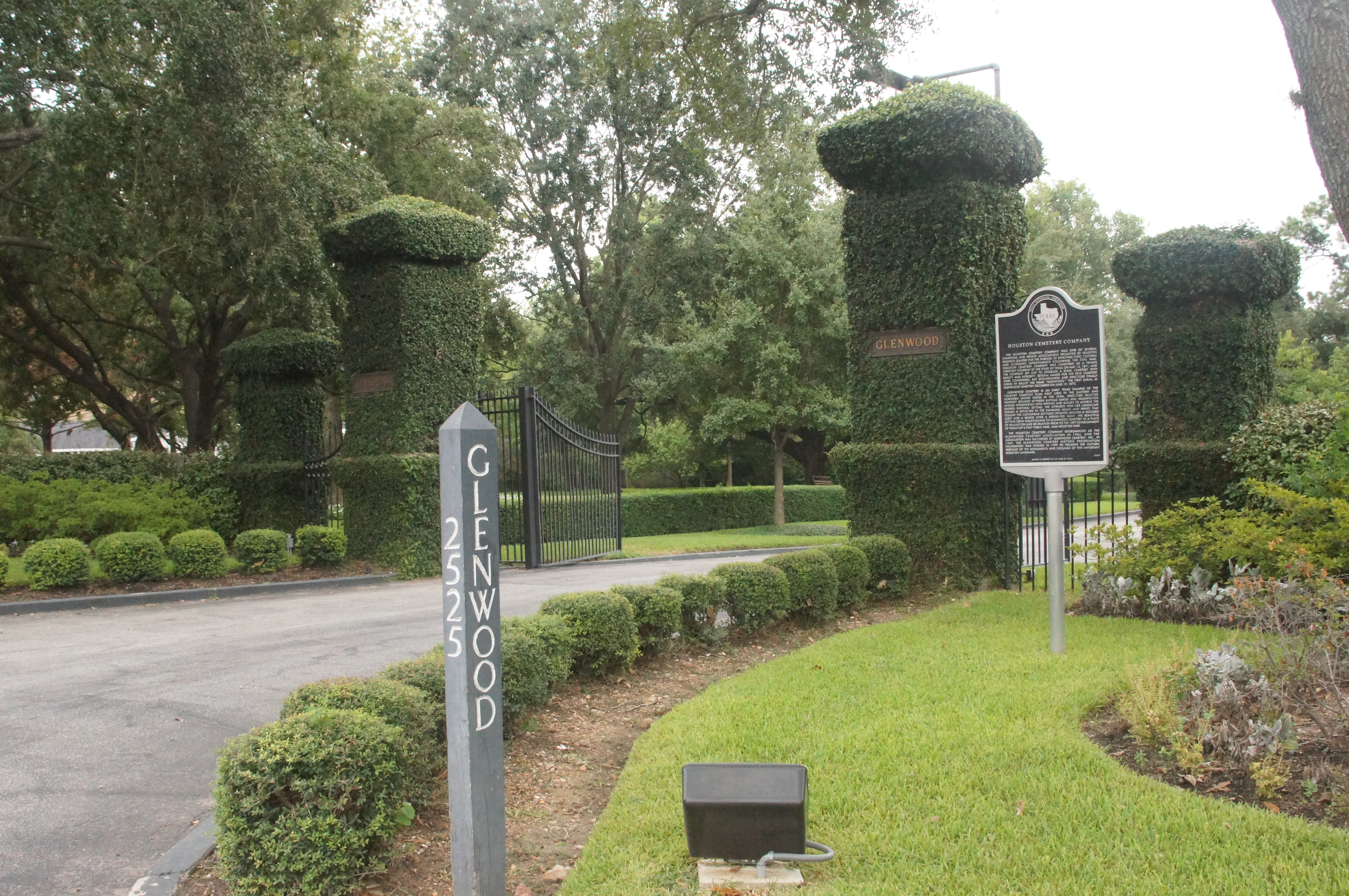 The Entrance for Glenwood Cemetery in Houston, Texas.