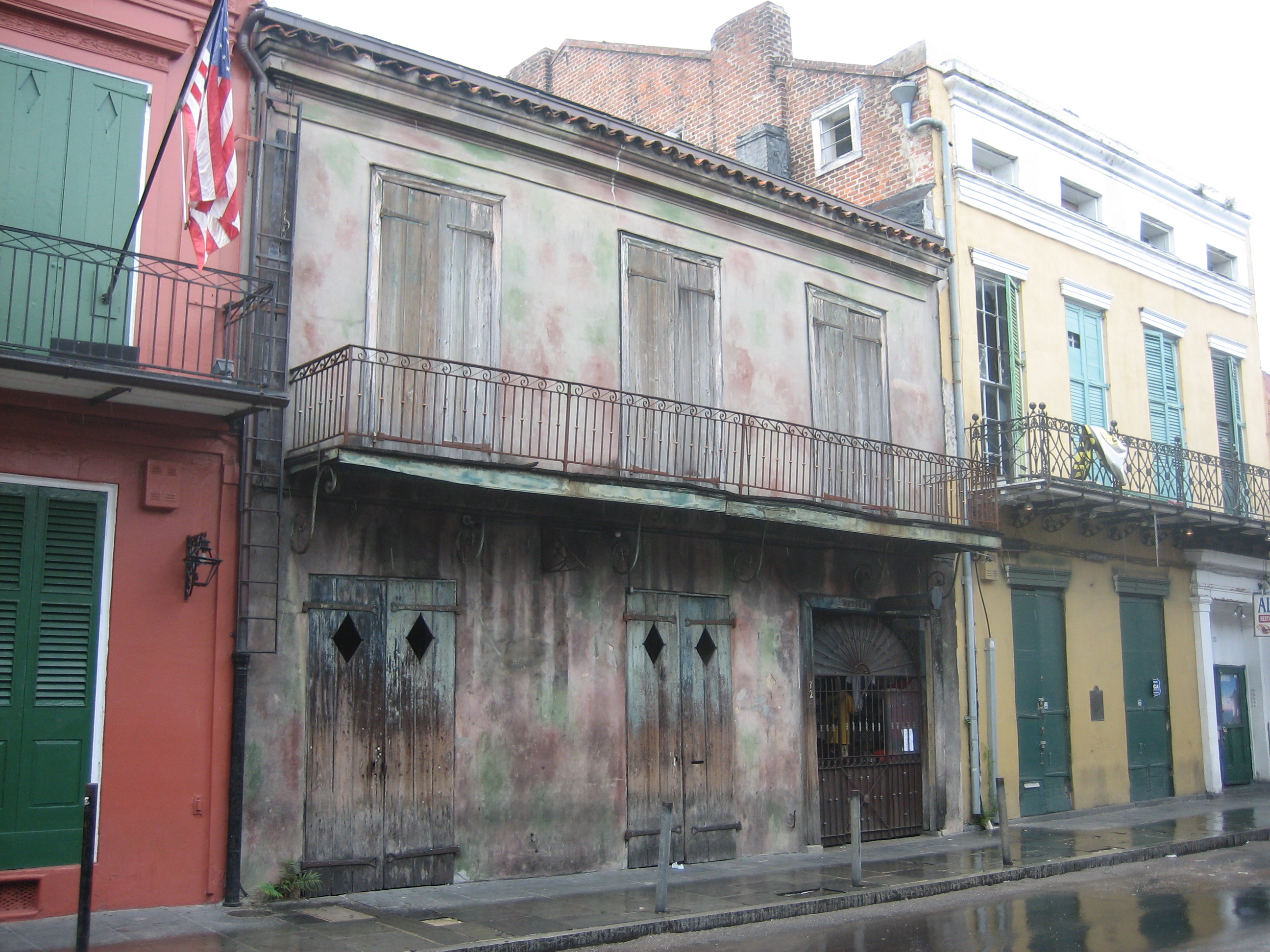 New Orleans French Quarter
Preservation Hall, famous live jazz venue. Closed up during day.