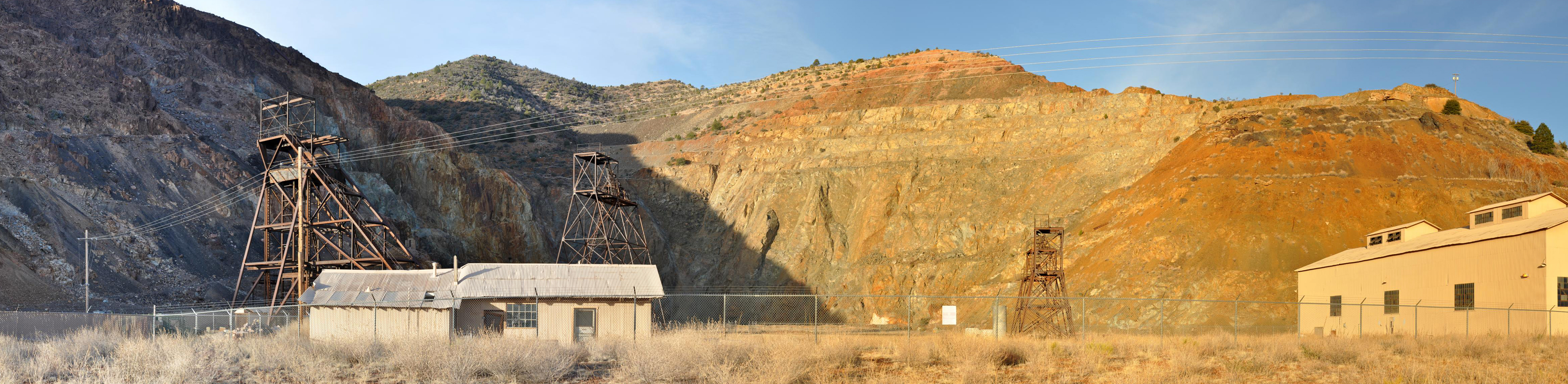 Site of the United Verde open-pit copper mine near Jerome in the U.S. state of Arizona. The mine ceased operations in 1953. Originally 11 vertical images.  This  panoramic image was created with Autostitch (stitched images may differ from reality).