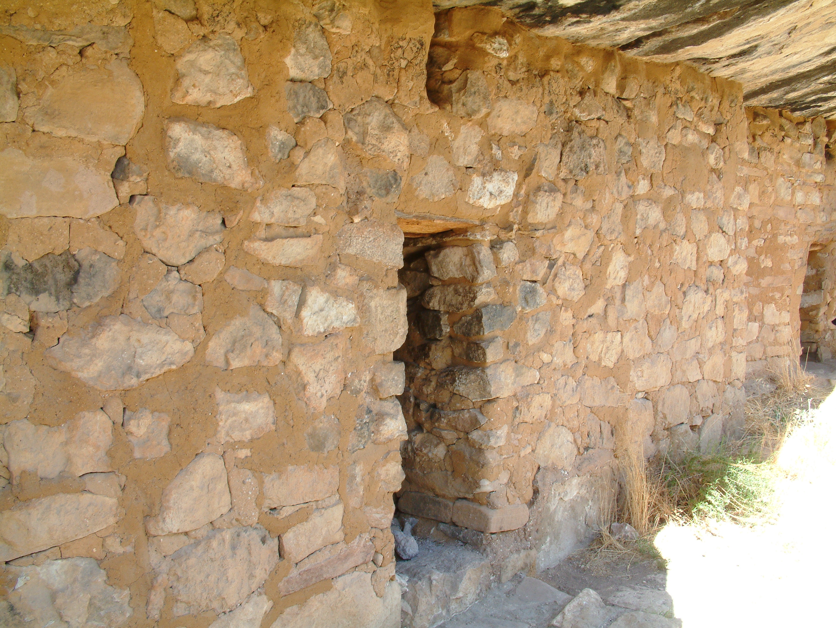Home for the people without water. The Sinagua took advantage of the natural shelter provided by cliff overhangs in Walnut Canyon. The canyon contains over 300 rooms that housed several hundred people.