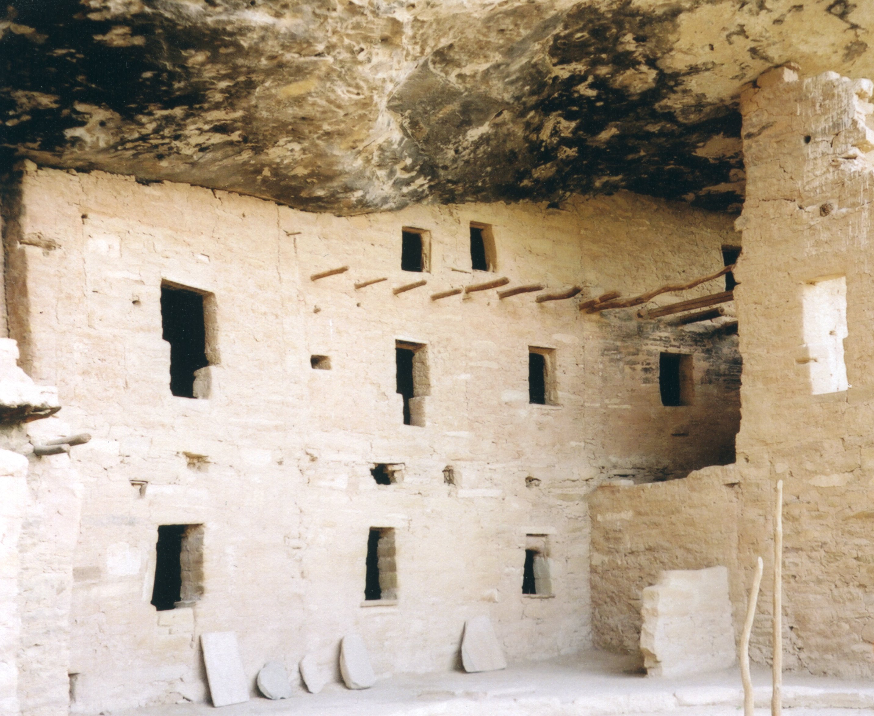 Spruce Tree House cliff dwellings. Mesa Verde National Park, photo taken by me May 2004.