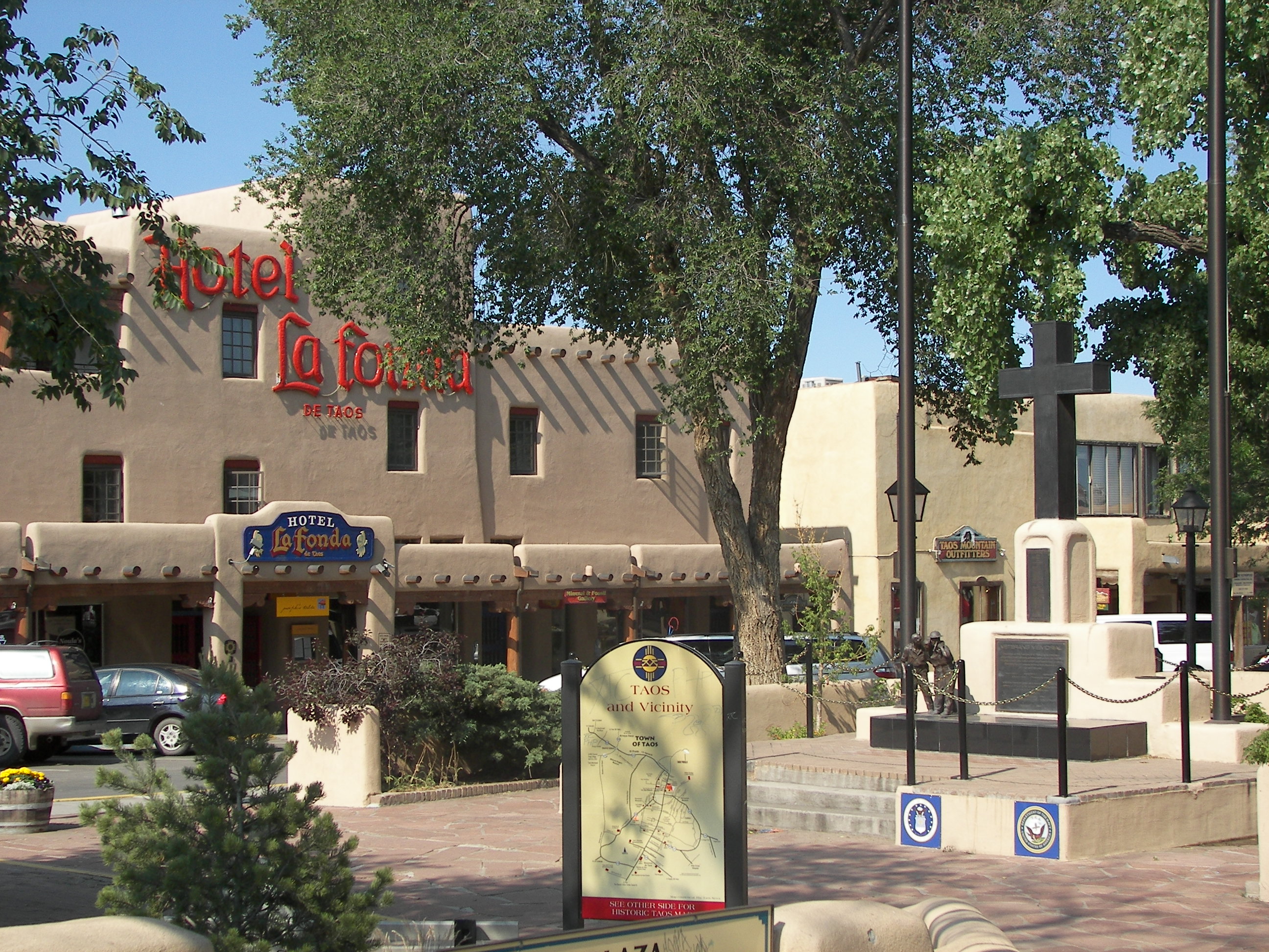 Taos Plaza and Hotel La Fonda taken in June 2007