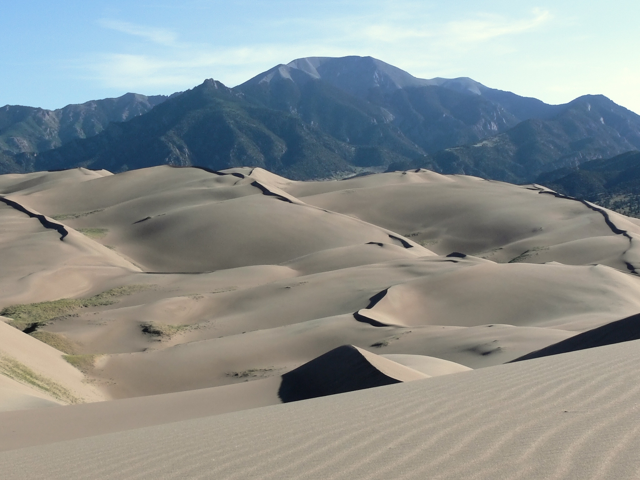 Great Sand Dunes National Park in Colorado, USA. In the background: Sangre de Cristo Mountains.