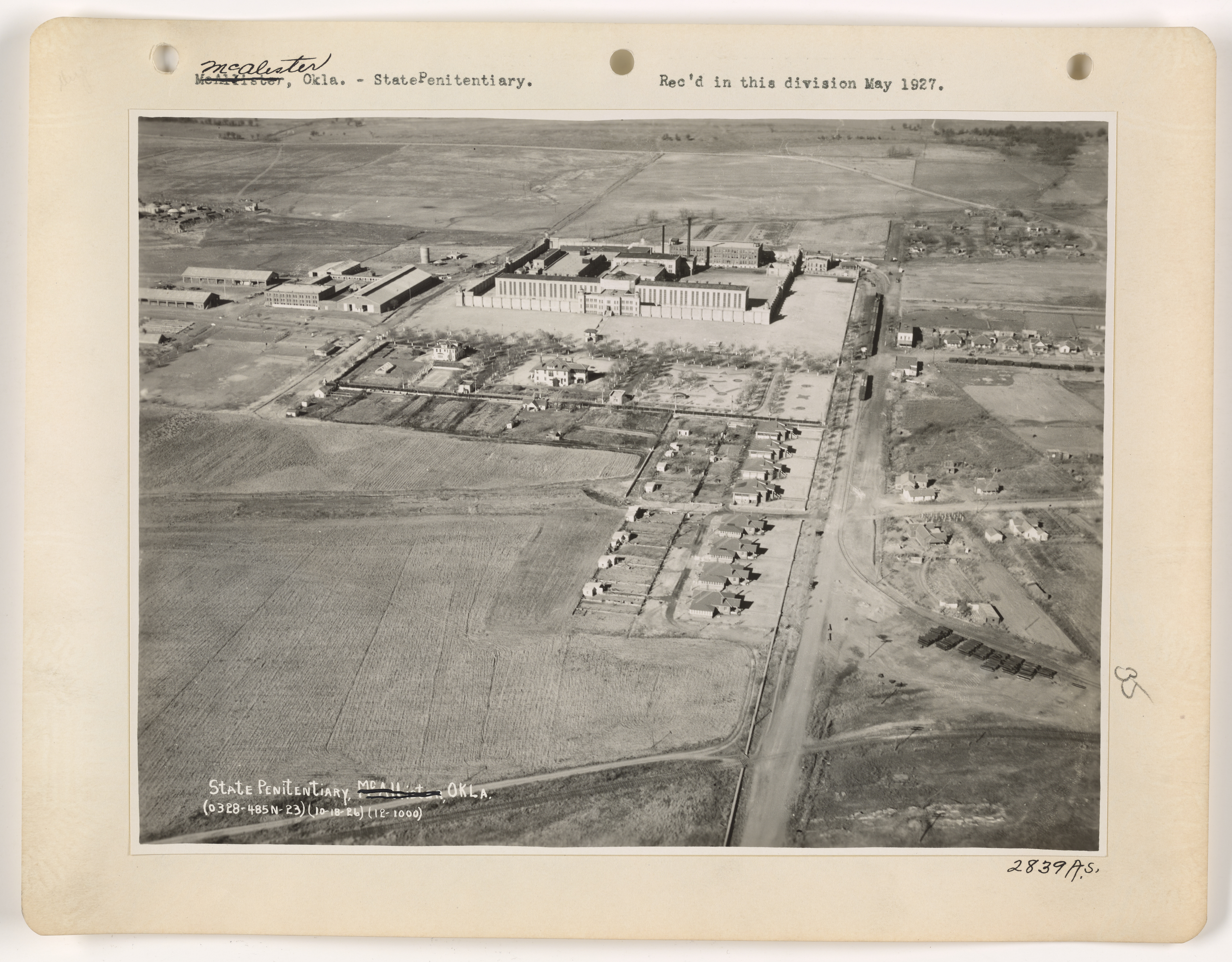 Oklahoma - McAlester through Mountain View - NARA - 68147176.jpg