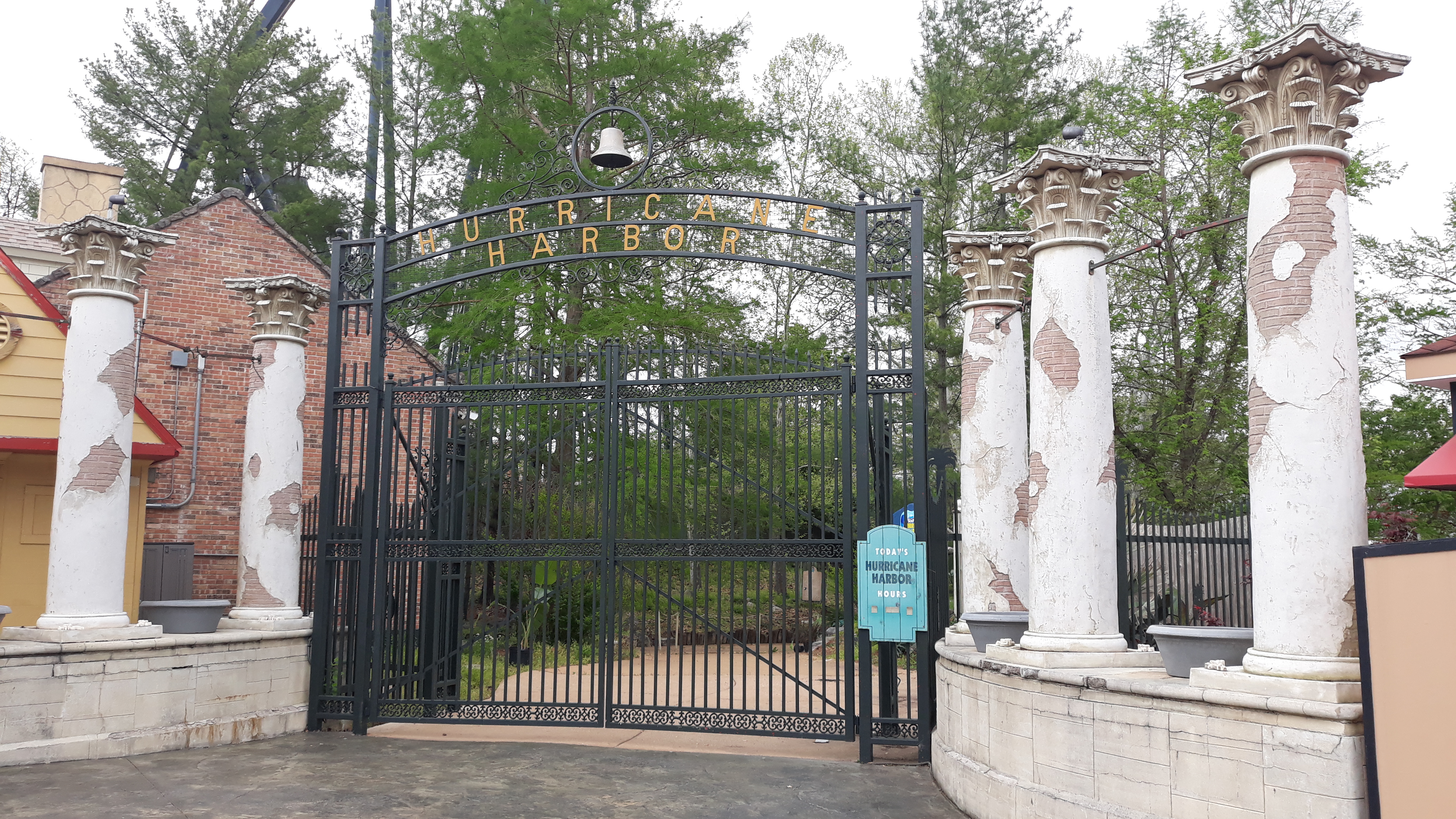 Hurricane Harbor's entrance archway.