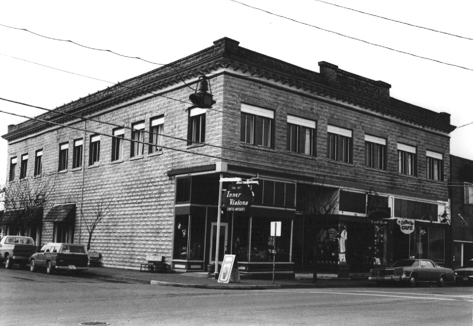 The historic Lumber Exchange Building (built 1907), formerly located at the junction of Willapa Avenue and U.S. 101 in South Bend, Washington, United States, is listed on the U.S. National Register of Historic Places. The building was demolished in 2006 after a partial collapse.





This is an image of a place or building that is listed on the National Register of Historic Places in the United States of America. Its reference number is 88000604 (Wikidata).