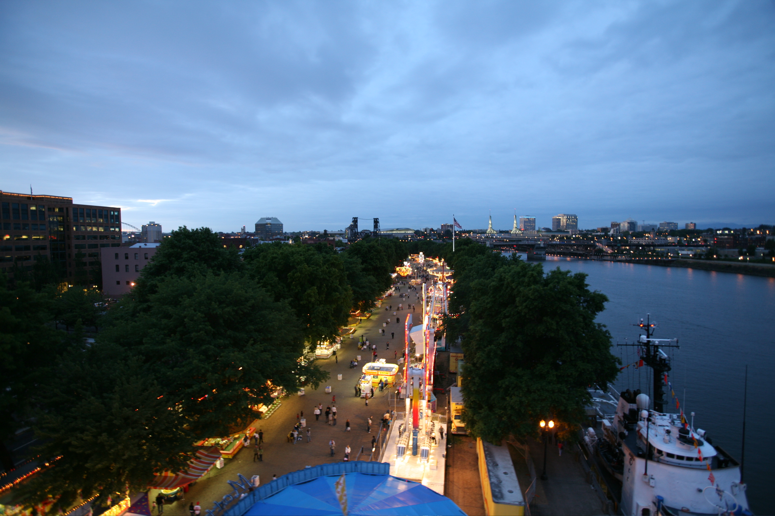 Waterfront Village in Gov. Tom McCall Waterfront Park at the 2007 Portland Rose Festival.  The Willamette River is at right.
