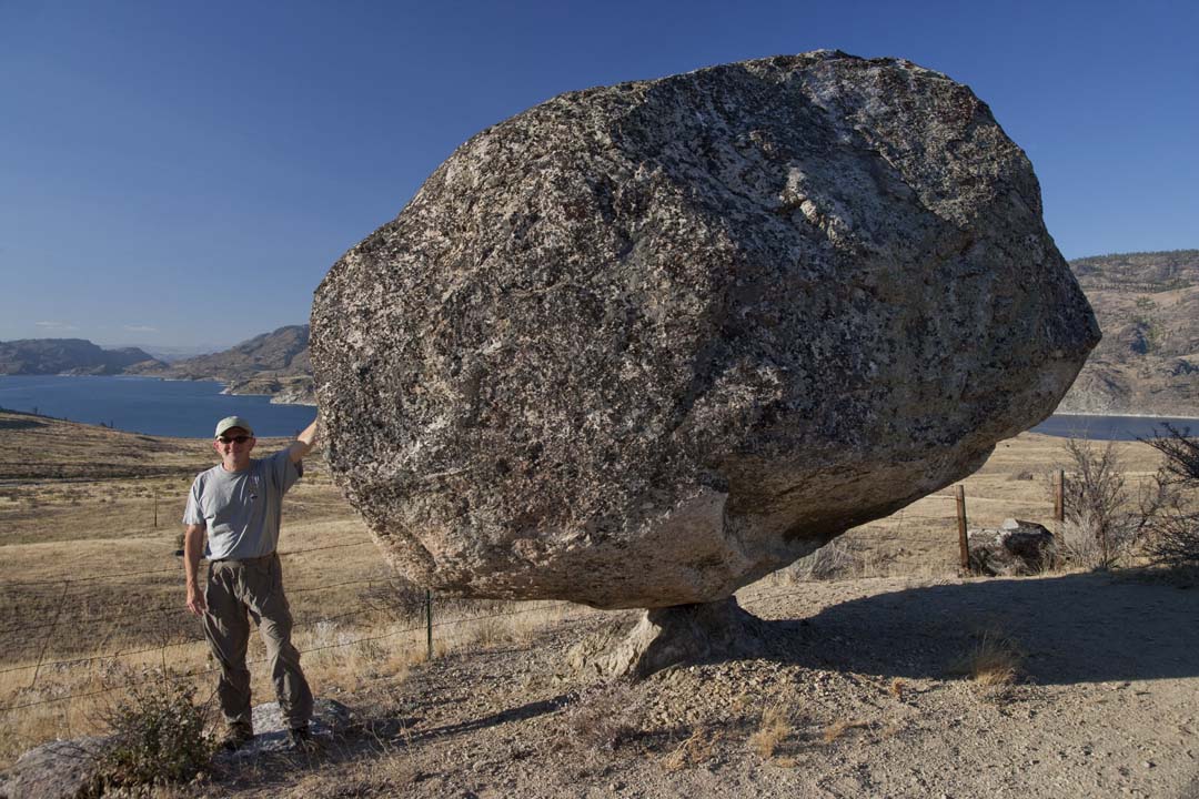 The large glacial erratic balancing rock near Omak Lake, Okanogan County, Washington, USA