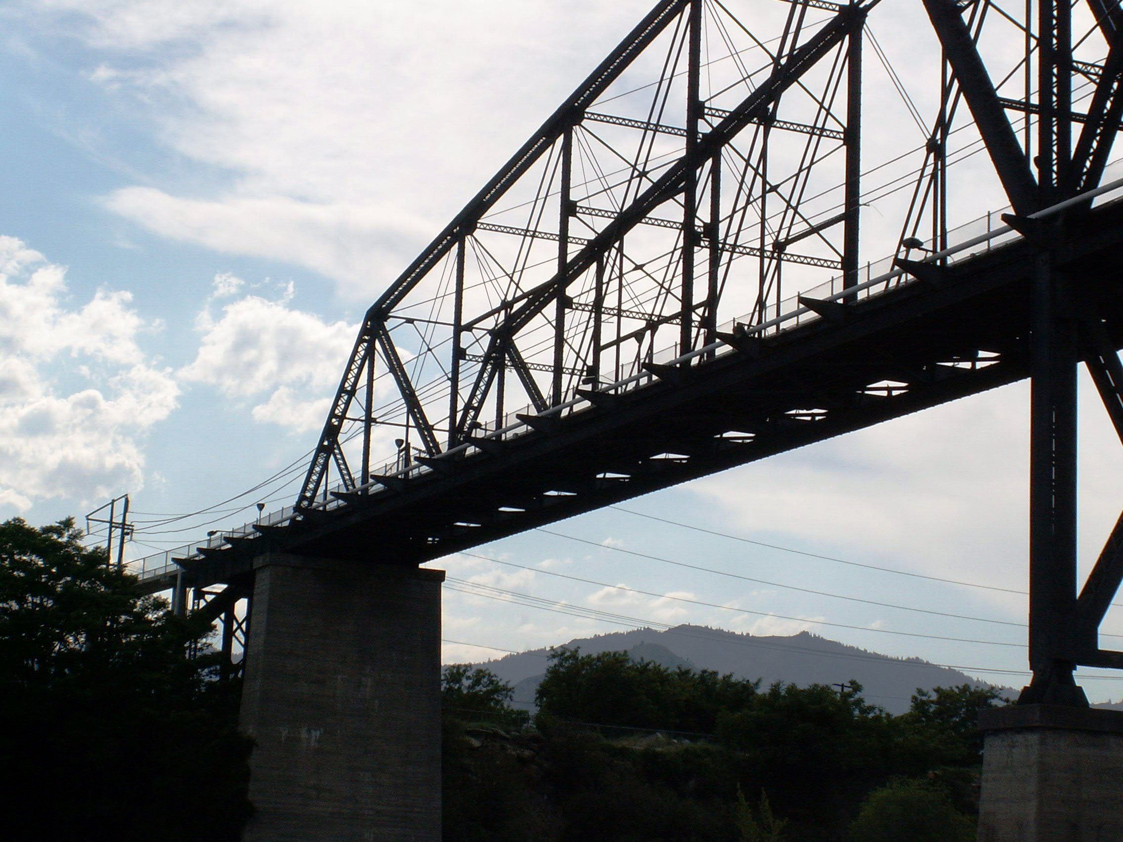 Aslo called: Old Wenatchee-East Wenatchee Bridge, Historic Pipeline/Pedestrian Bridge, Wenatchee Pipeline Foot Bridge