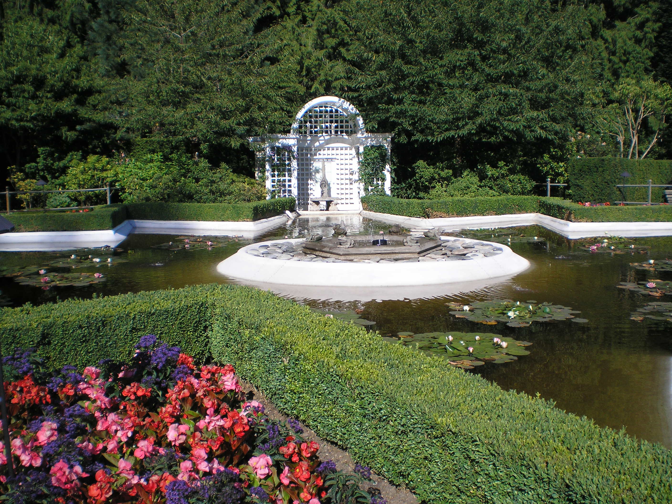Star Pond in the Butchart Gardens (Vancouver island).