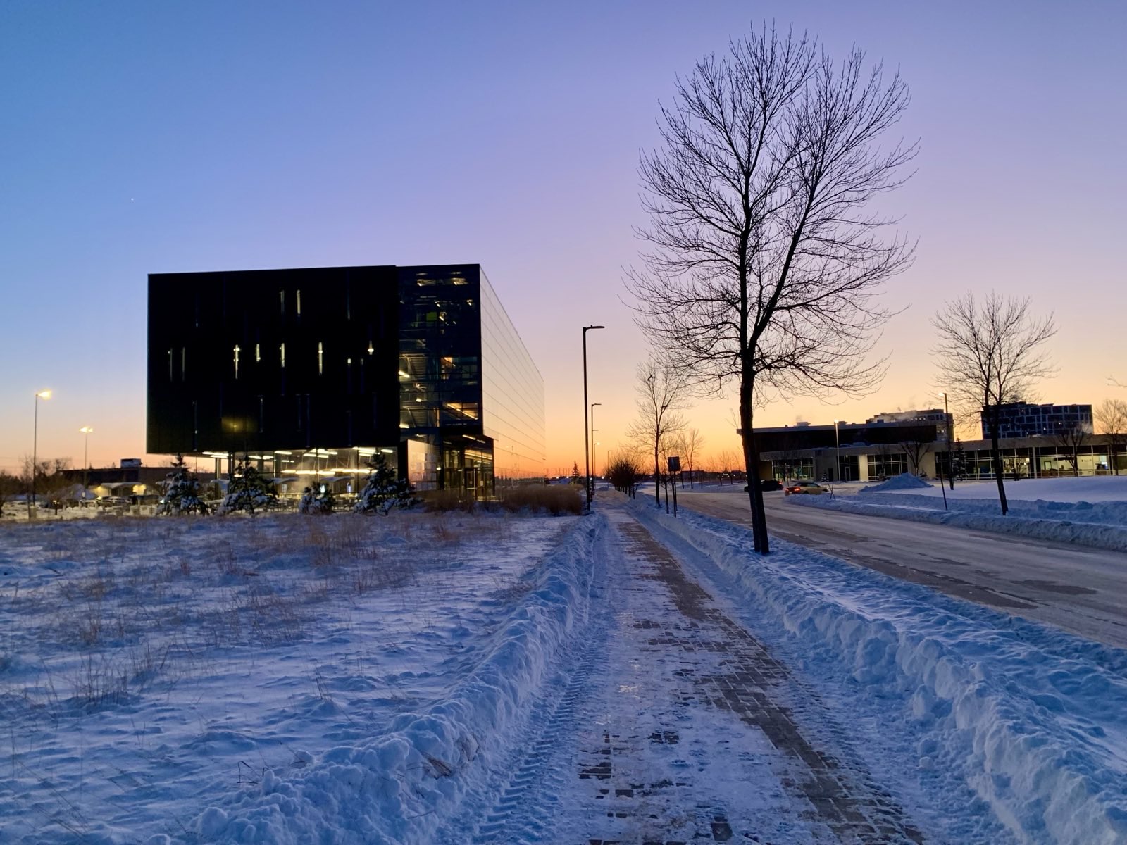 Photo taken of the University of Manitoba Smartpark during sunset in December 2024