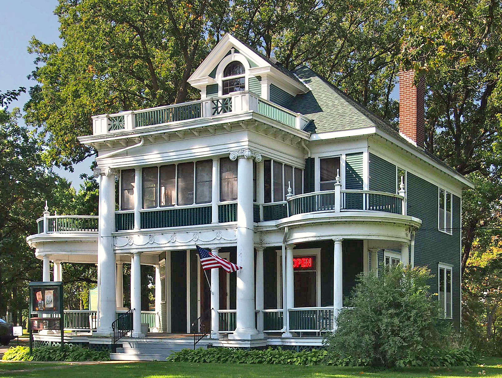 Burton-Rosenmeier House (now the Little Falls Convention and Visitors Bureau), 606 1st St SE, Little Falls, Minnesota, USA. Viewed from the east.
This is an image of a place or building that is listed on the National Register of Historic Places in the United States of America. Its reference number is 86000328 (Wikidata).