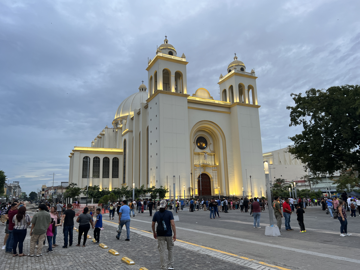 Picture of the Metropolitan Cathedral of San Salvador in 2023