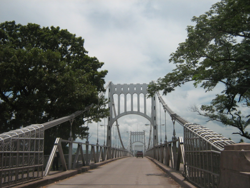 This is the Choluteca suspension bridge. Choluteca city is a municipality in the Honduran department of Choluteca.