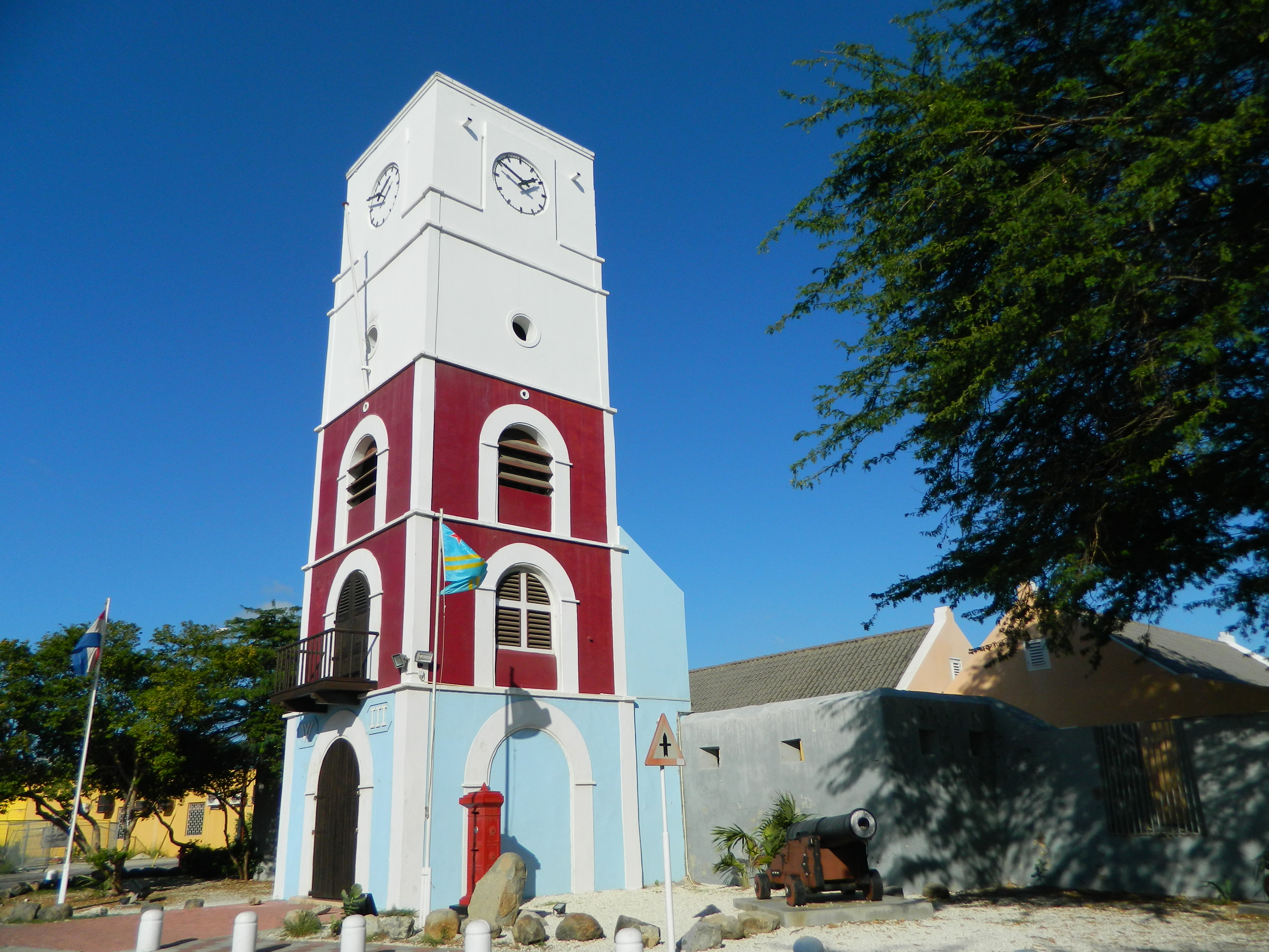 This is a photo of a monument in Aruba identified by the ID