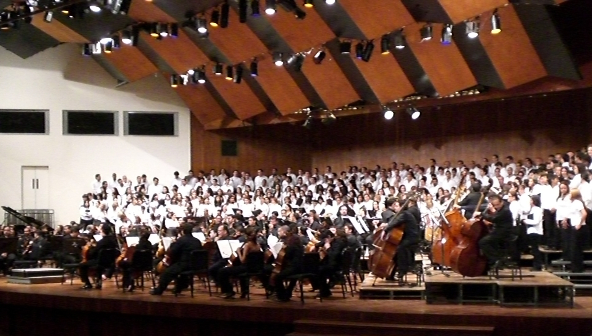 Interpretación de la Cantata Criolla de Antonio Extévez, Aula Magna, Universidad Central de Venezuela.