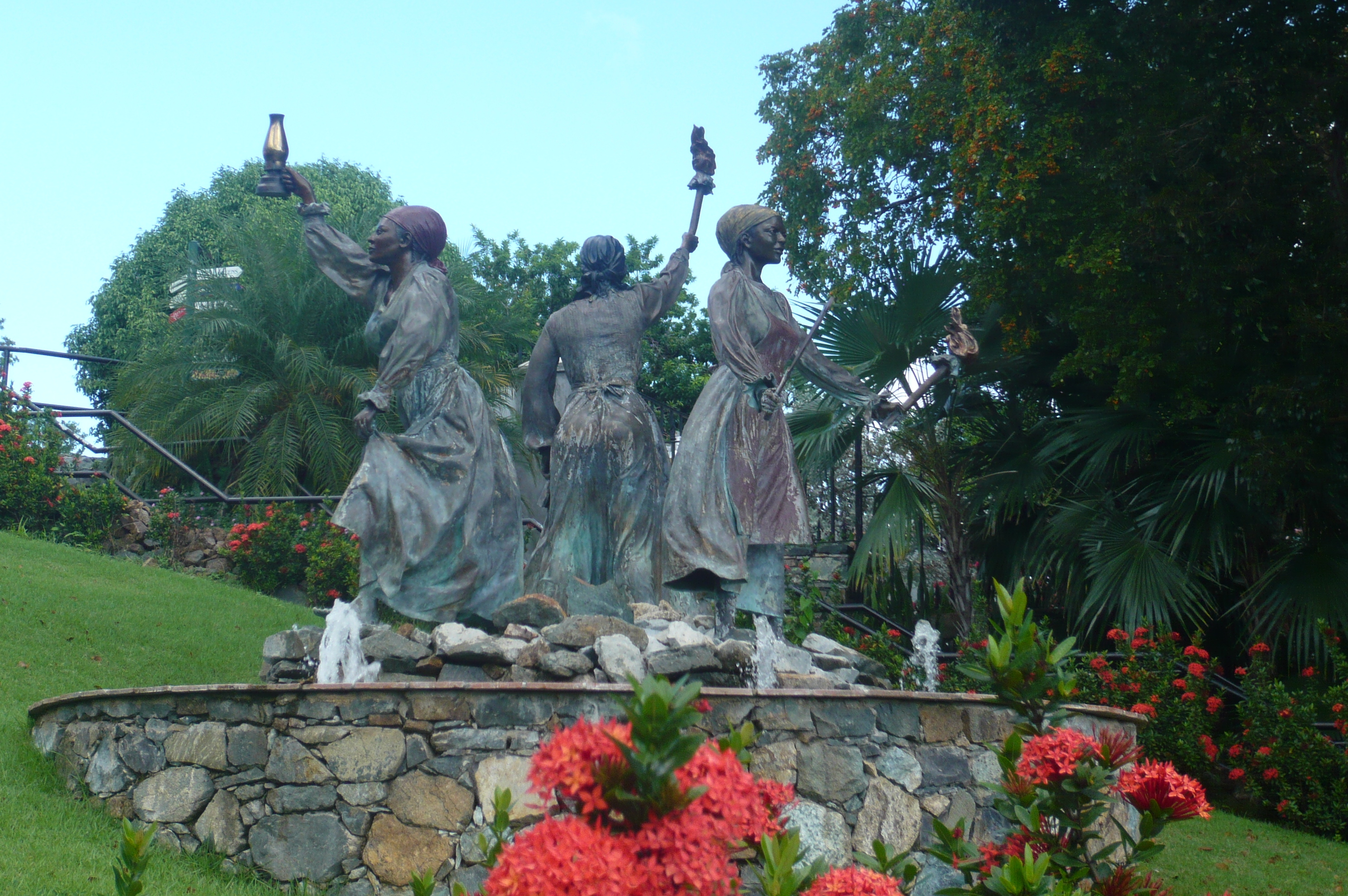 Three Queens Fountain, Blackbeard's Castle, Charlotte Amalie, St. Thomas, USVI, Jan 2010.