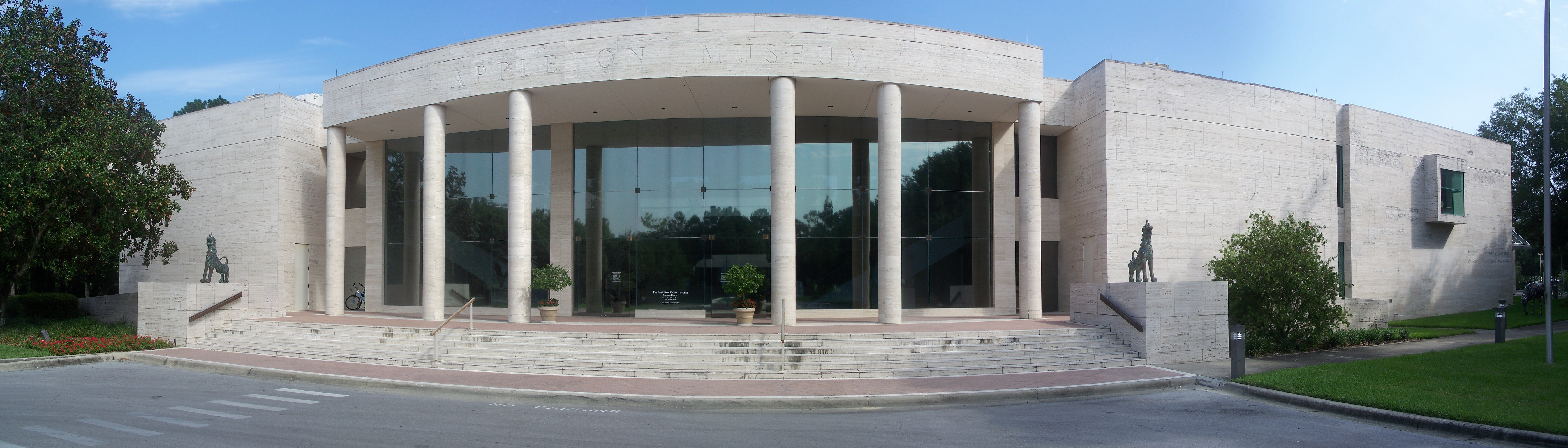 Ocala, Florida: Appleton Museum of Art: 

Panoramic view.