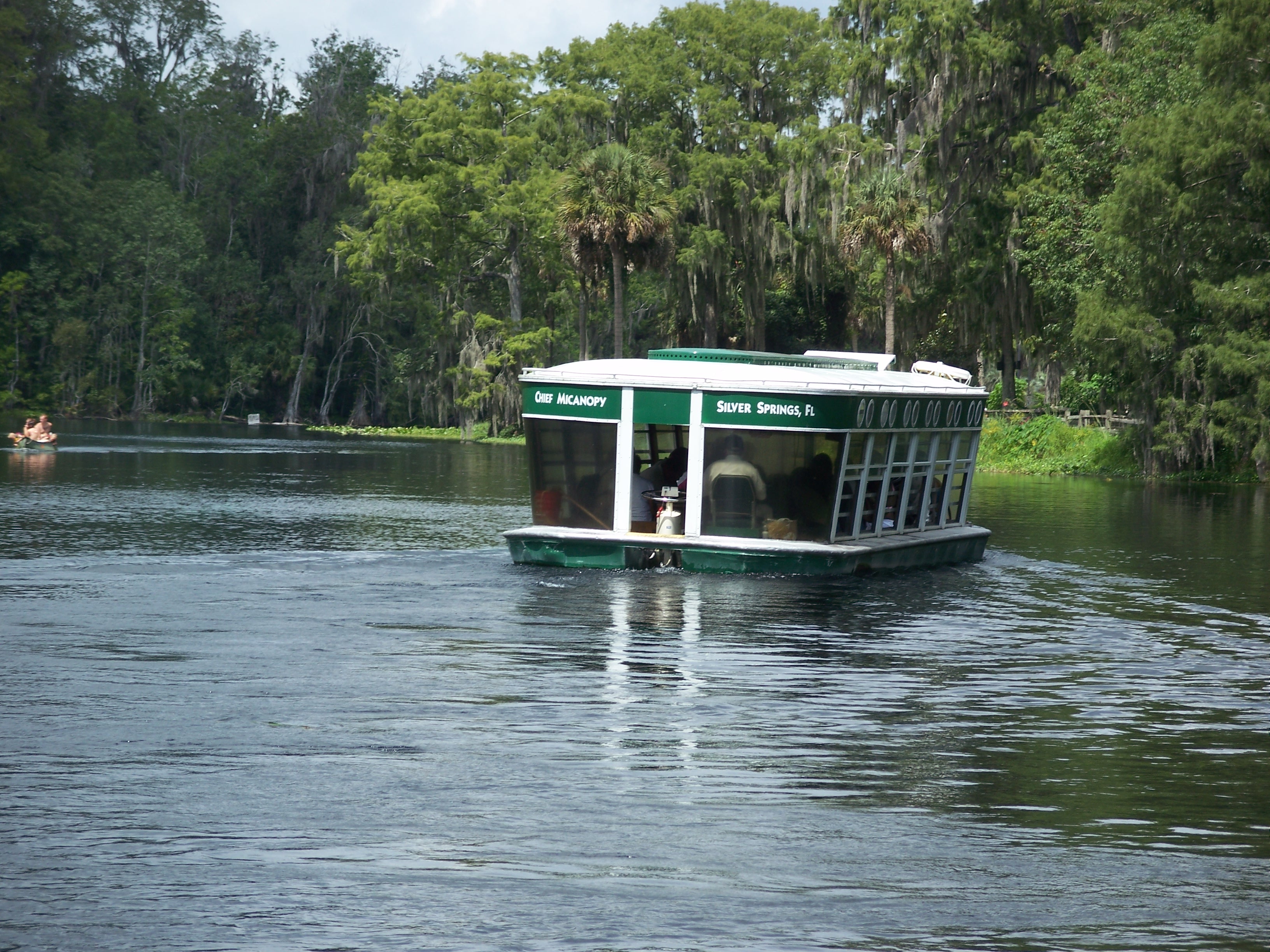 Silver Springs, Florida: Silver River: Silver Springs Nature Theme Park: One of the glass-bottom boats