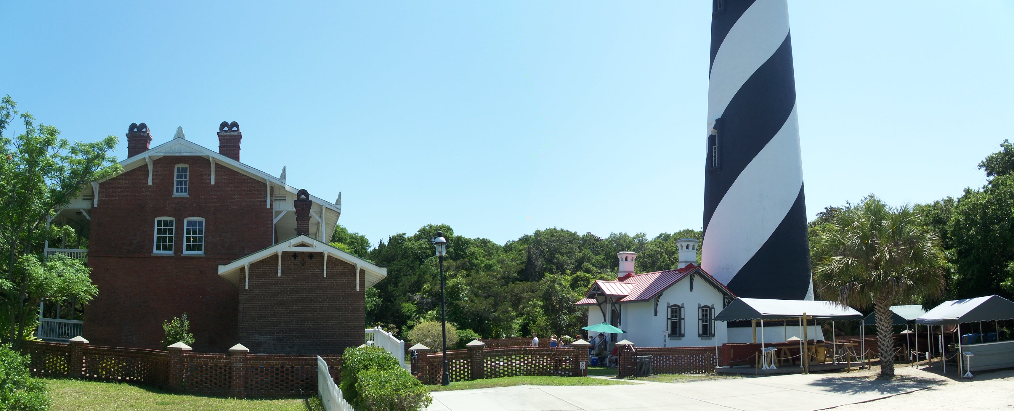 St. Augustine, Florida: St. Augustine Light:
Panoramic view of the old Keeper's Quarters (on the left) and the bottom portion of the lighthouse