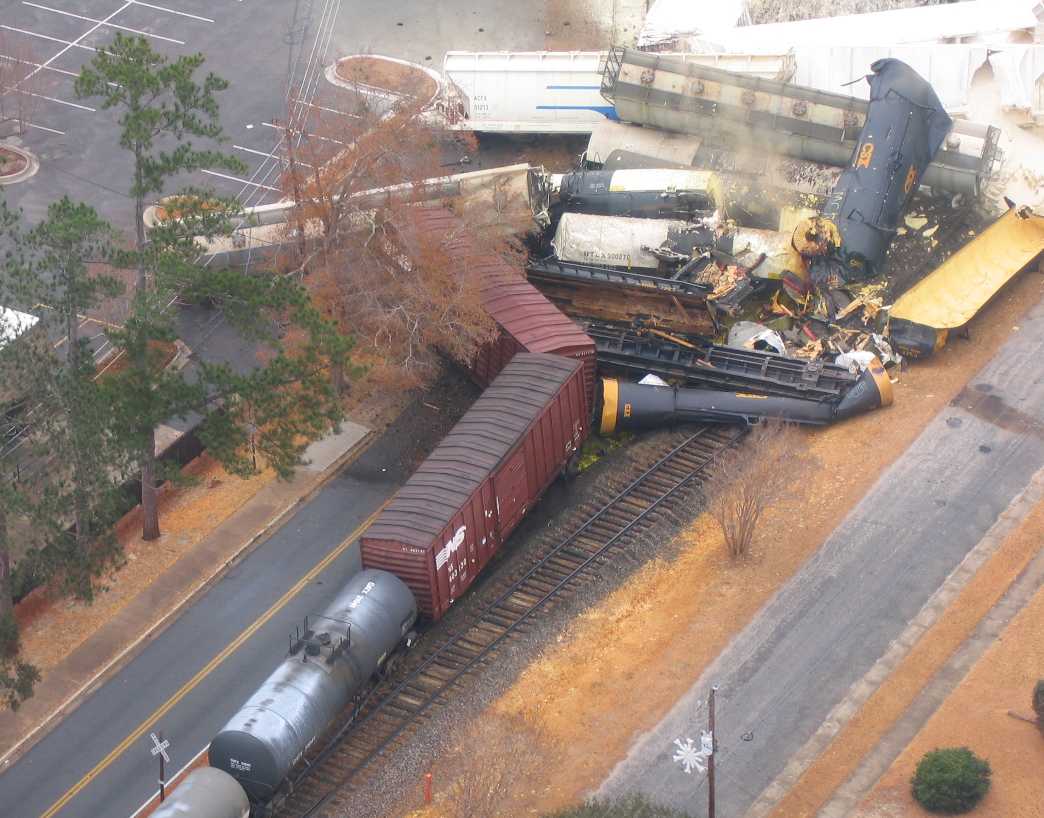 Graniteville Train Wreck, 1/6/2005 from SLED Helicopter, by Eddie George.