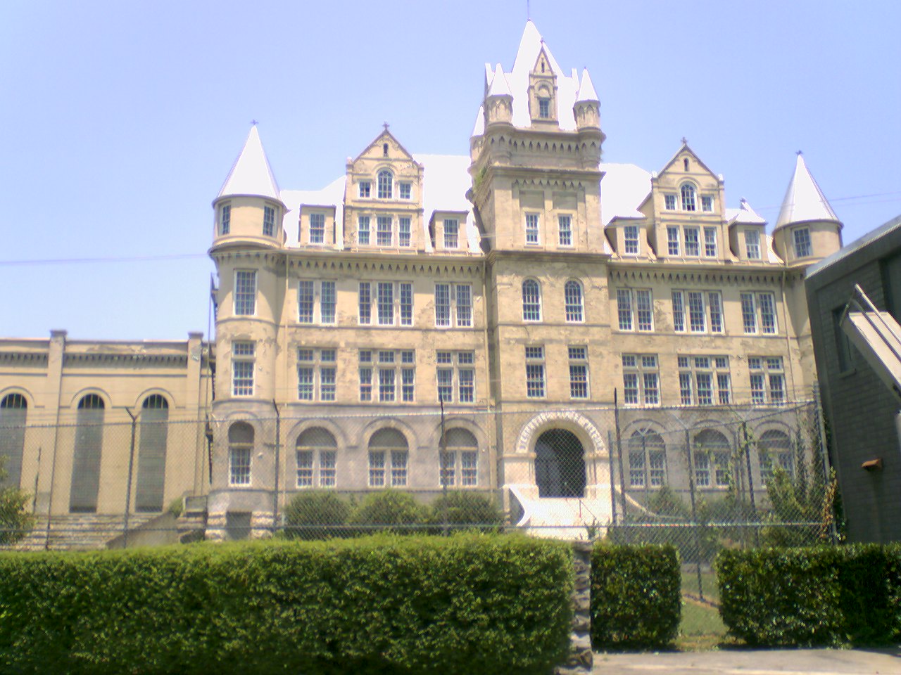Main entrance of Tennessee State Penitentiary