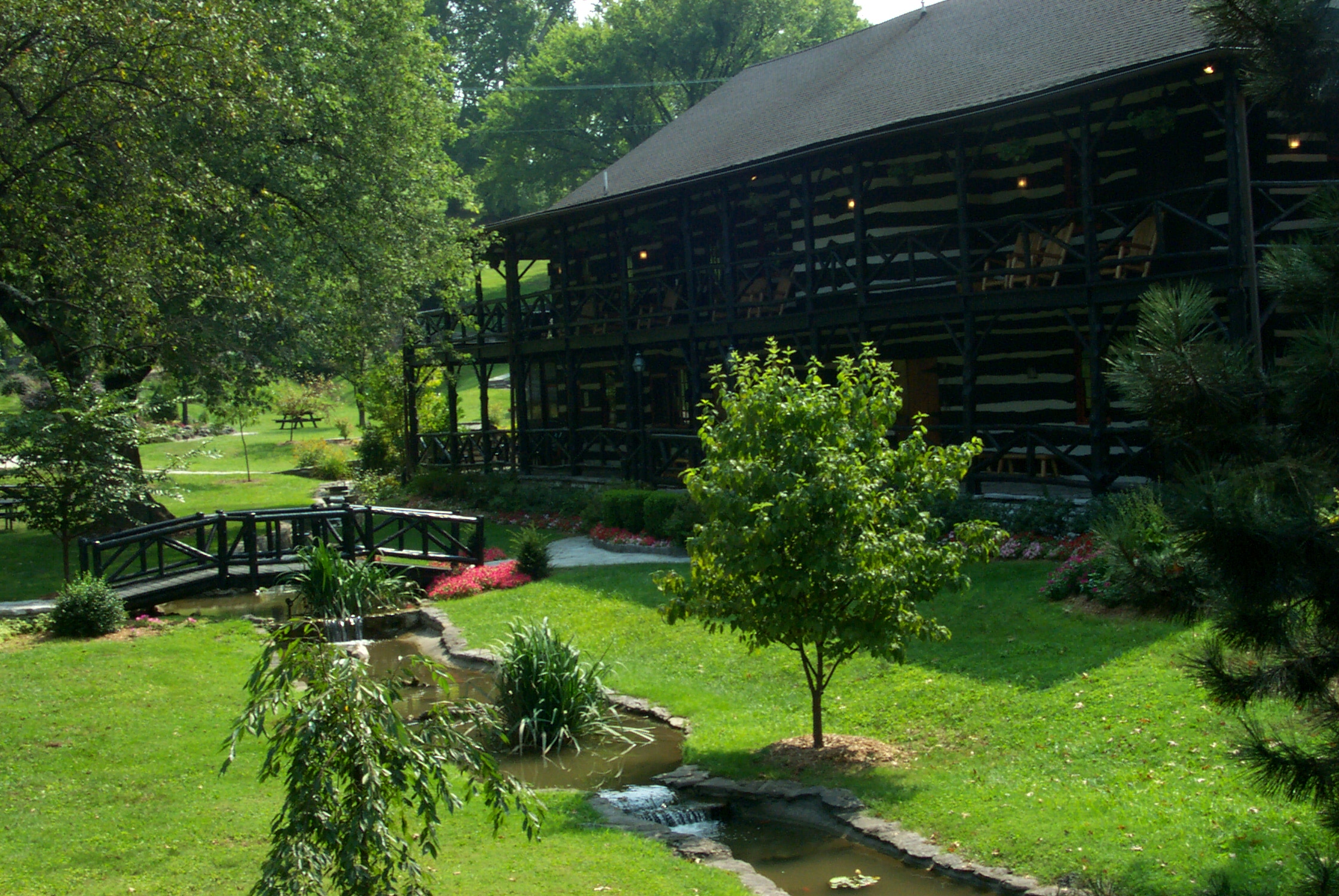 This image was copied from wikipedia:en. The original description was:Grounds and guest house at the Buffalo Trace Distillery in Frankfort, Kentucky USA.






This is an image of a place or building that is listed on the National Register of Historic Places in the United States of America. Its reference number is 01000450 (Wikidata).