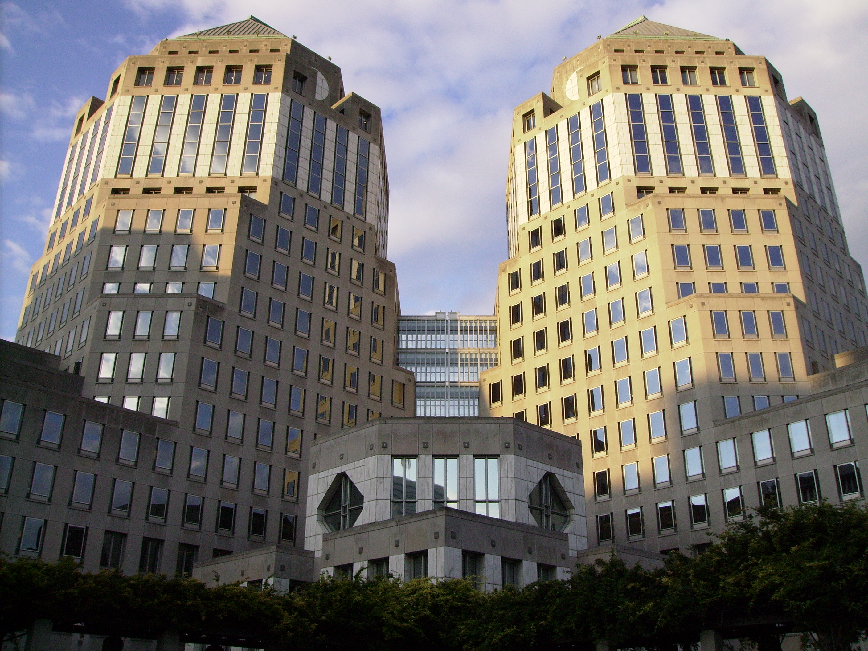 P &amp; G Twin Towers
Downtown Cincinnati OH
Keith Lanser

November 2006