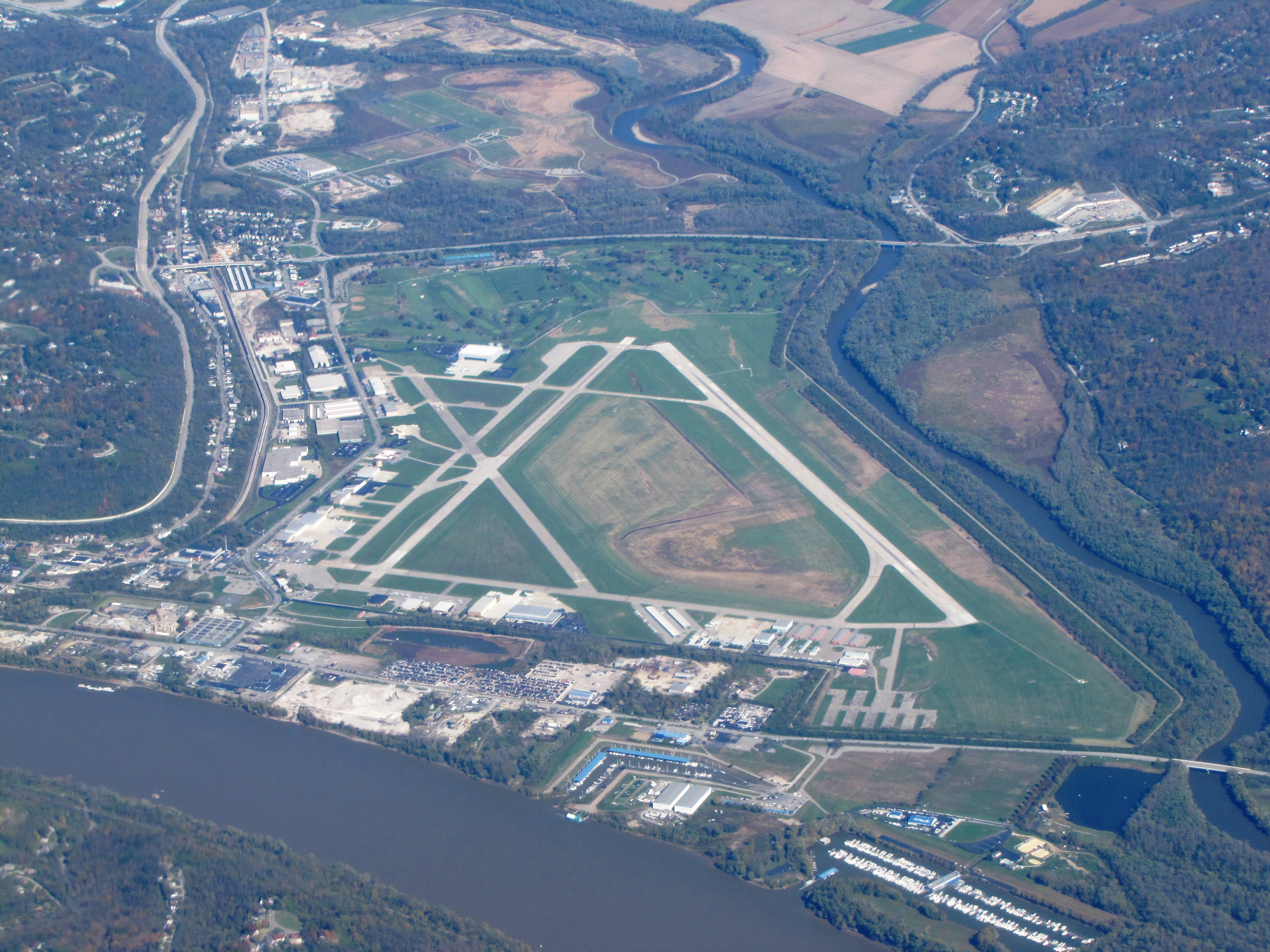 Cincinnati Municipal Airport – Lunken Field