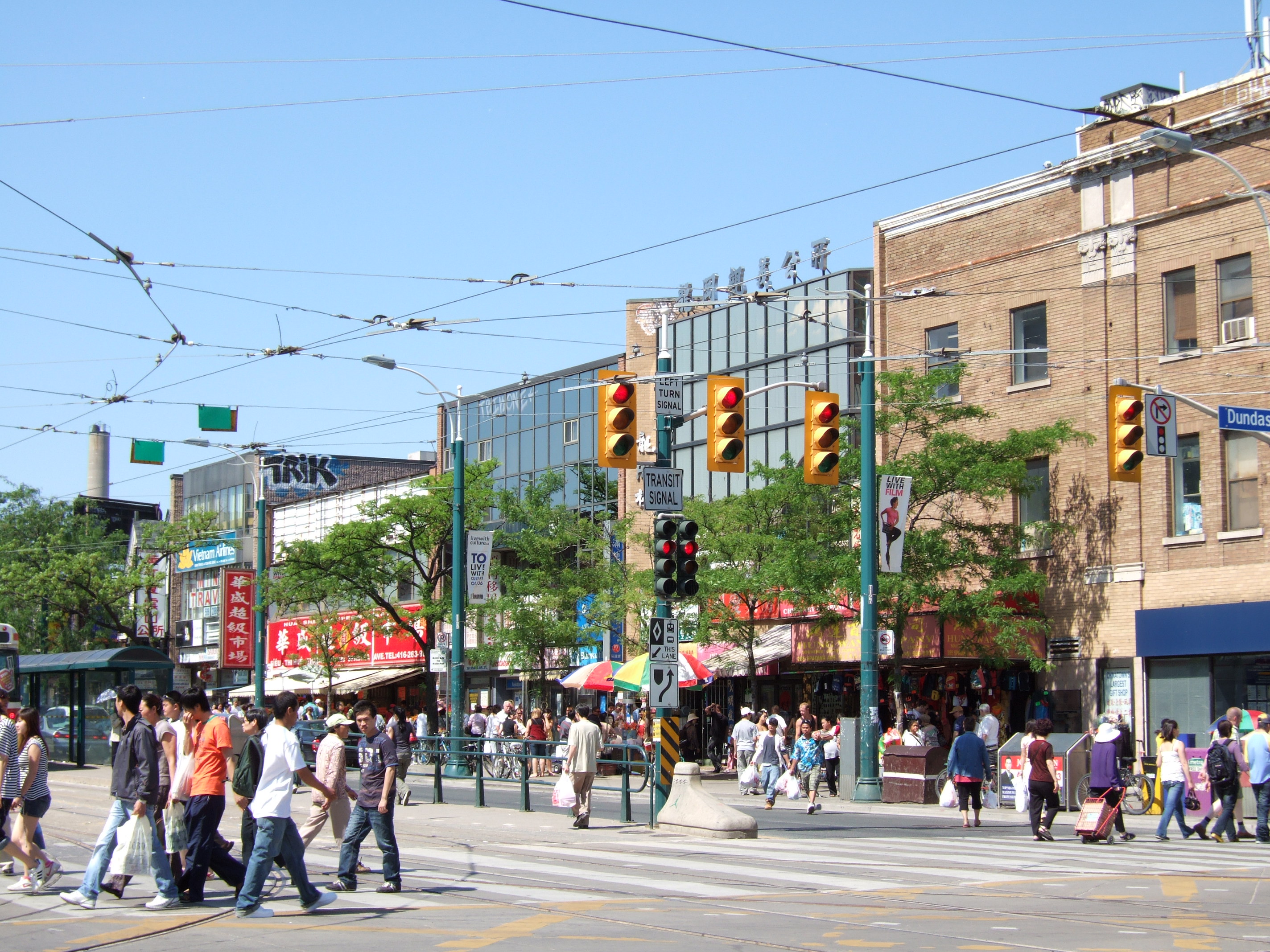 Chinatown. One of the busiest shopping area 7 days/week., Toronto.
