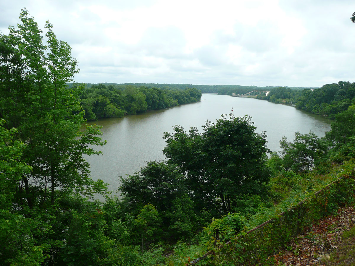 Photograph of the view down the James River from Drewry's Bluff, Virginia, USA